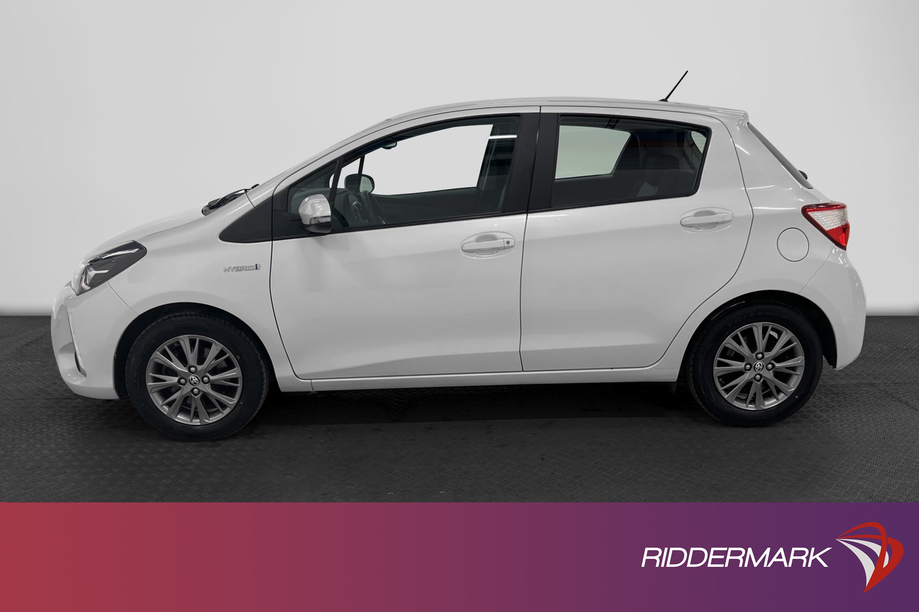 Toyota Yaris Hybrid e-CVT 101hk 2 Brukare