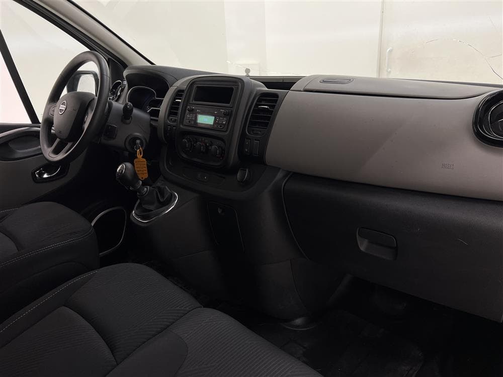 Nissan NV300 1.6 dCi 120hk Eu6 Lång Värmare Moms 