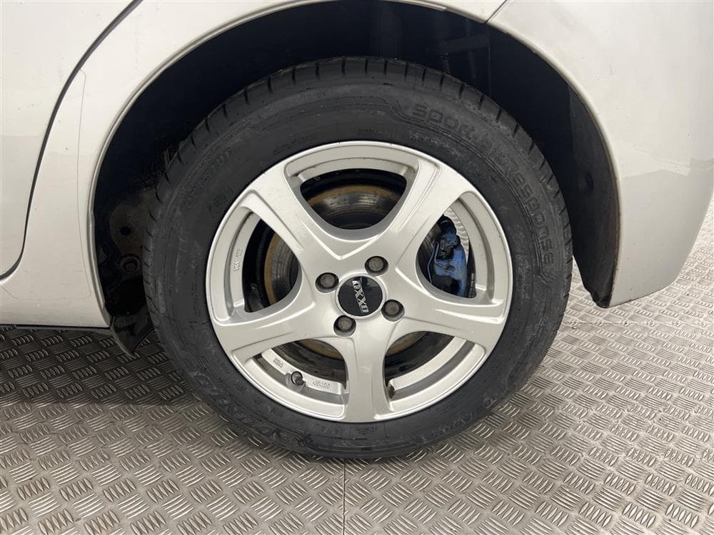 Toyota Yaris 1.5 Hybrid 101hk Välservad Låg Skatt 0,33L/mil