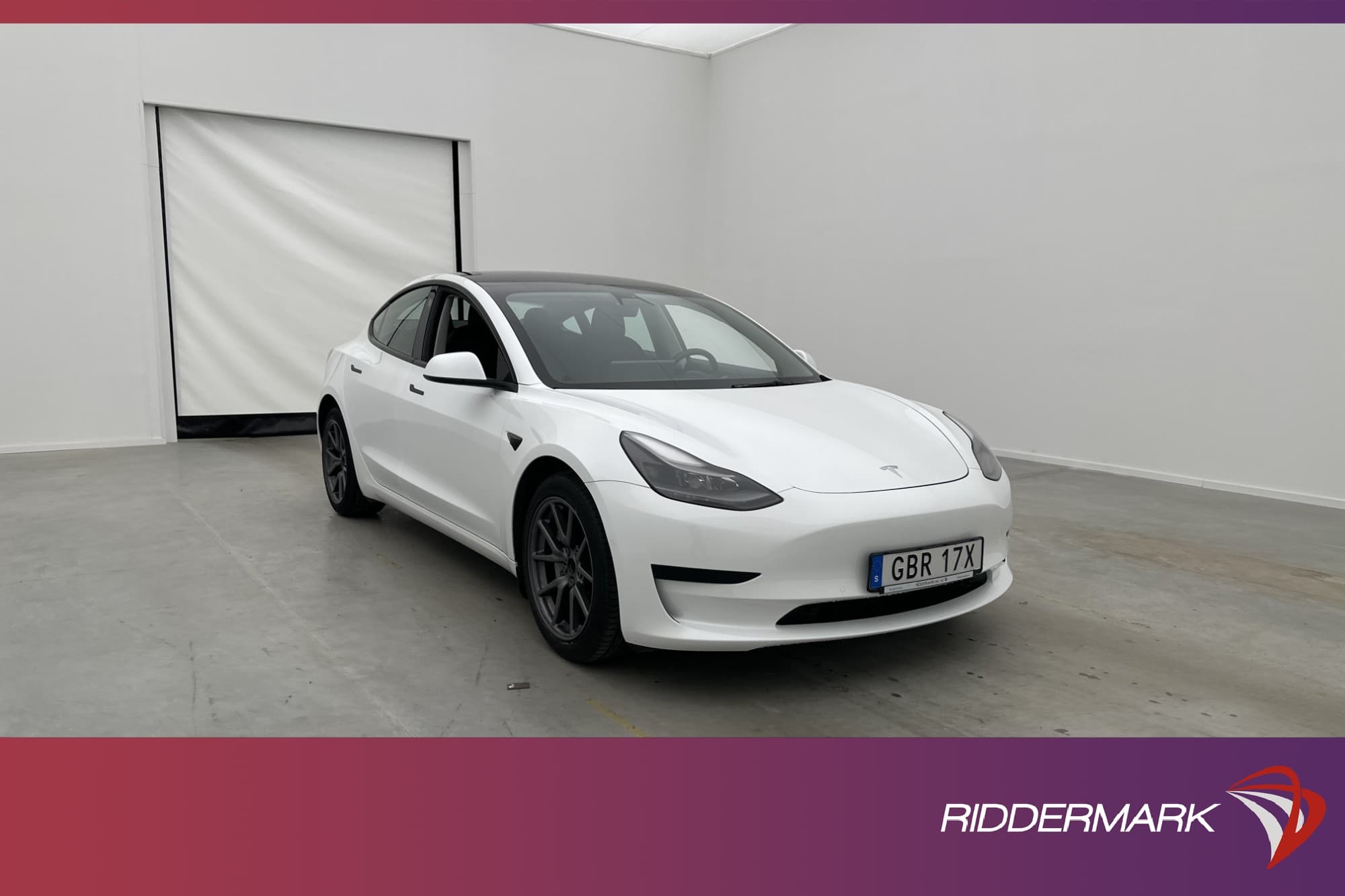Tesla Model 3 Standard Range Plus 325hk