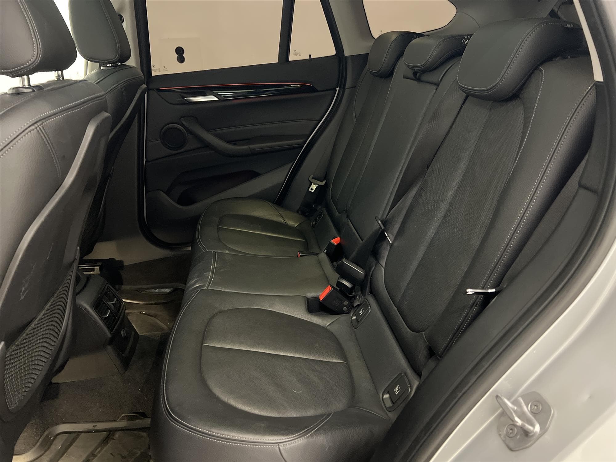 BMW X1 xDrive20d 190hk Pano Drag B-Kam Skinn Keyless 