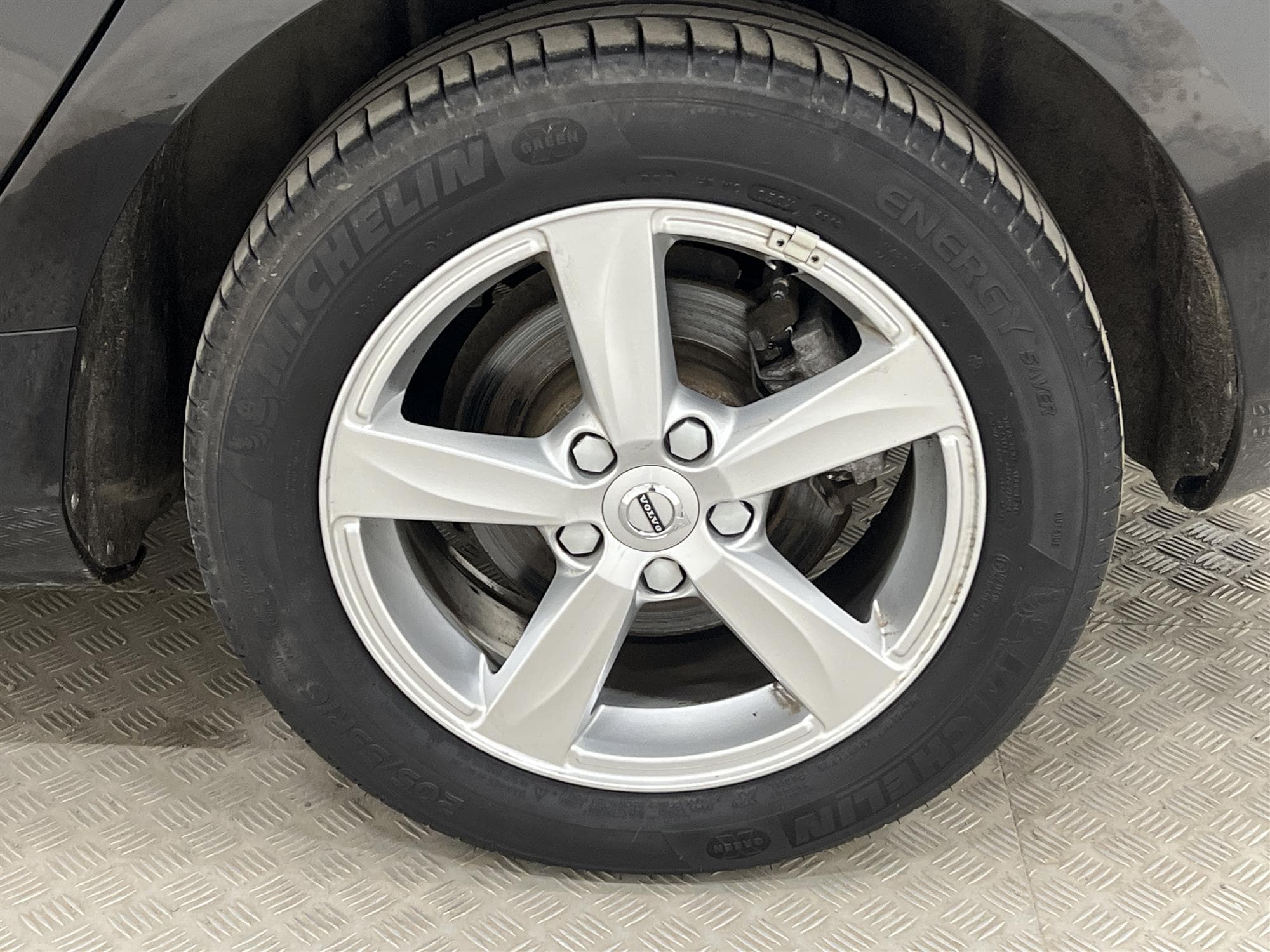 Volvo V40 D2 120hk Kinetic VOC Värmare Välserv PDC 0,38l/mil