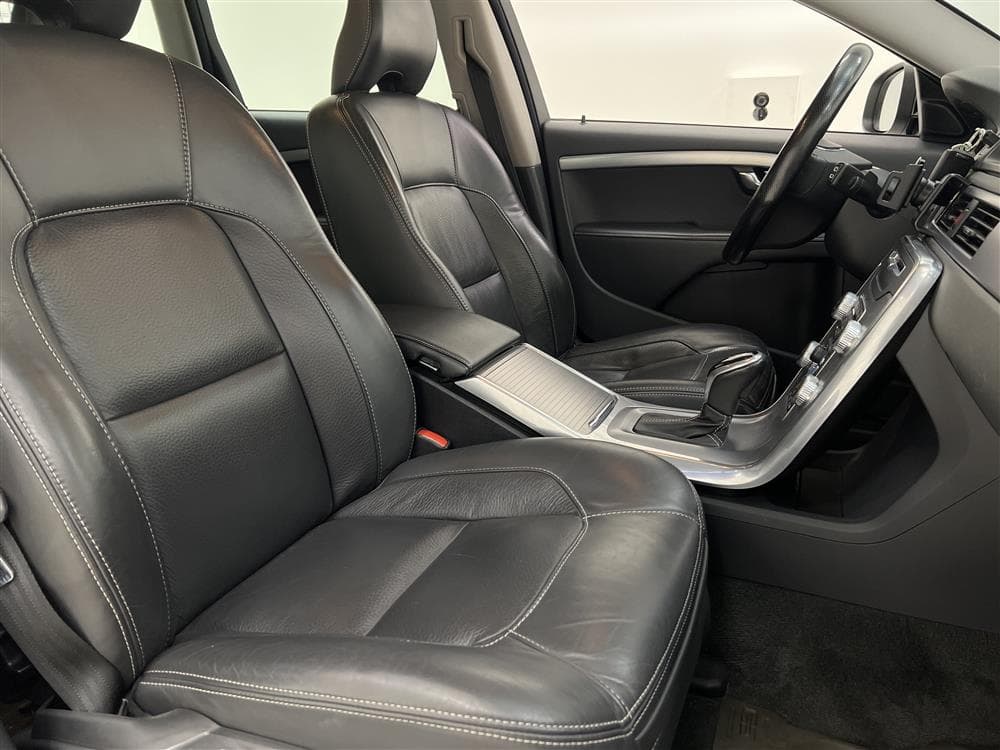Volvo V70 II D4 AWD 181hk Dynamic Edt Momentum Classicinteriör