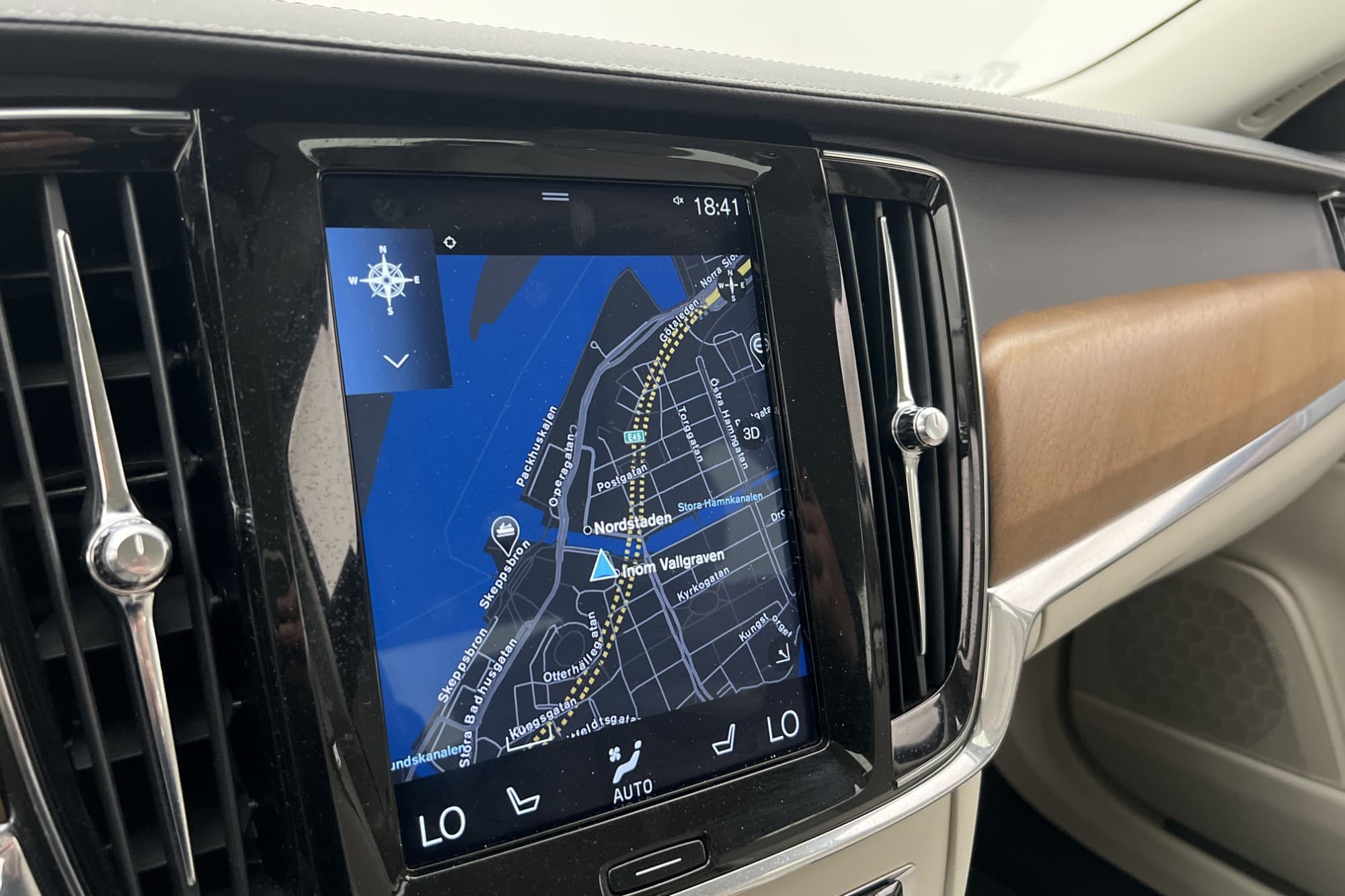 Volvo S90 T6 AWD 310hk Inscription Navi Skinn P-sensorer