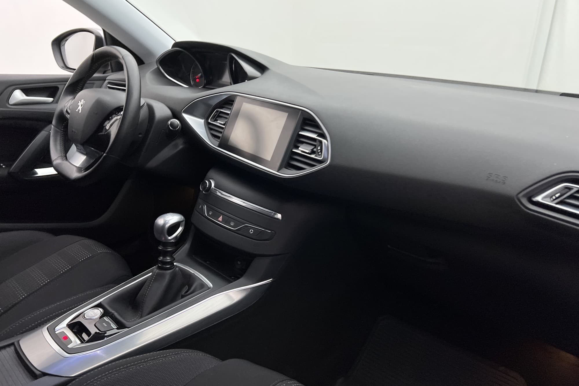 Peugeot 308 SW 1.2 e-THP 130hk Allure En-brukare P-Sensorer