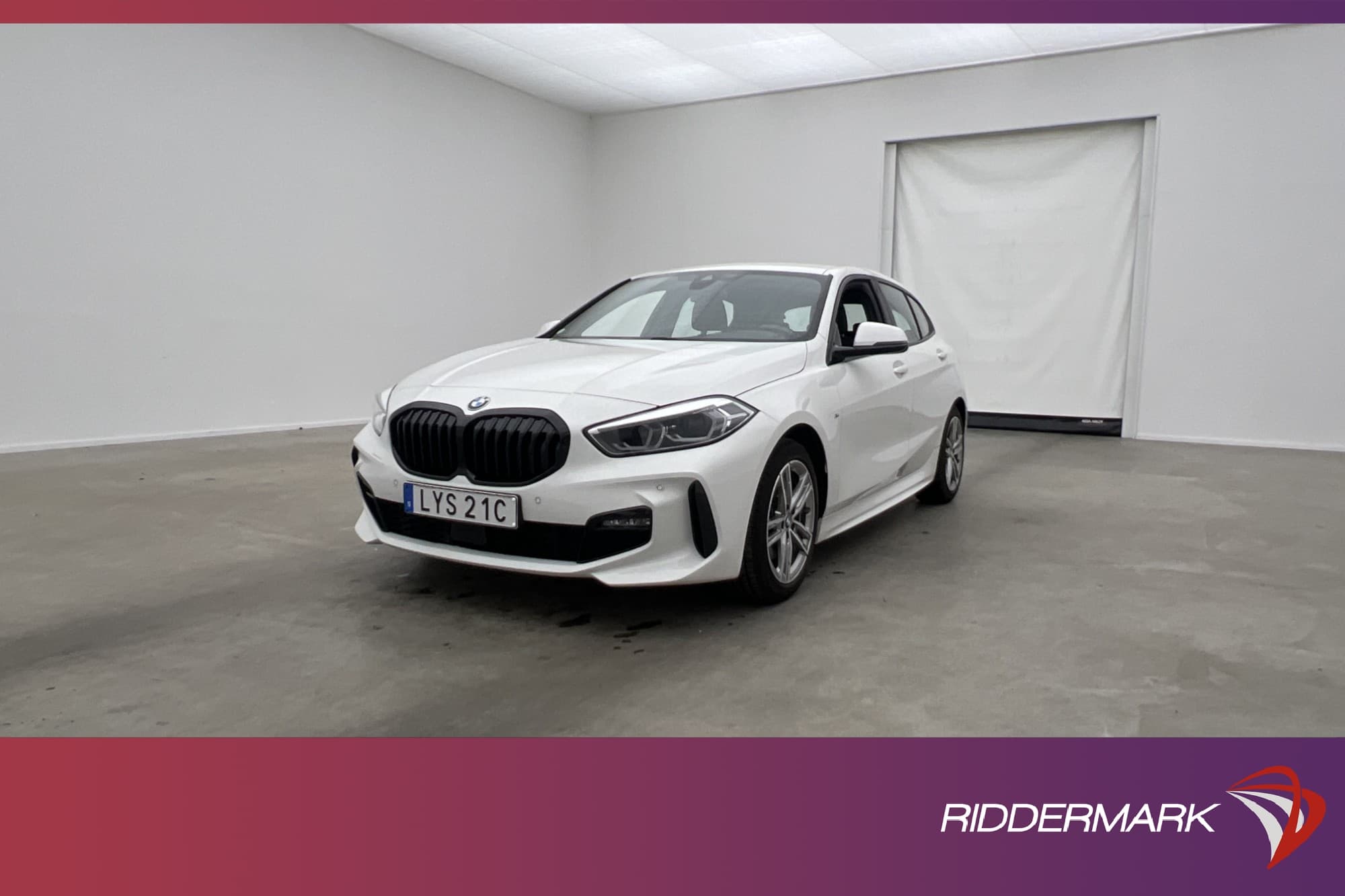 BMW 118i 136hk M Sport Halvskinn CarPlay Rattvärme Navi