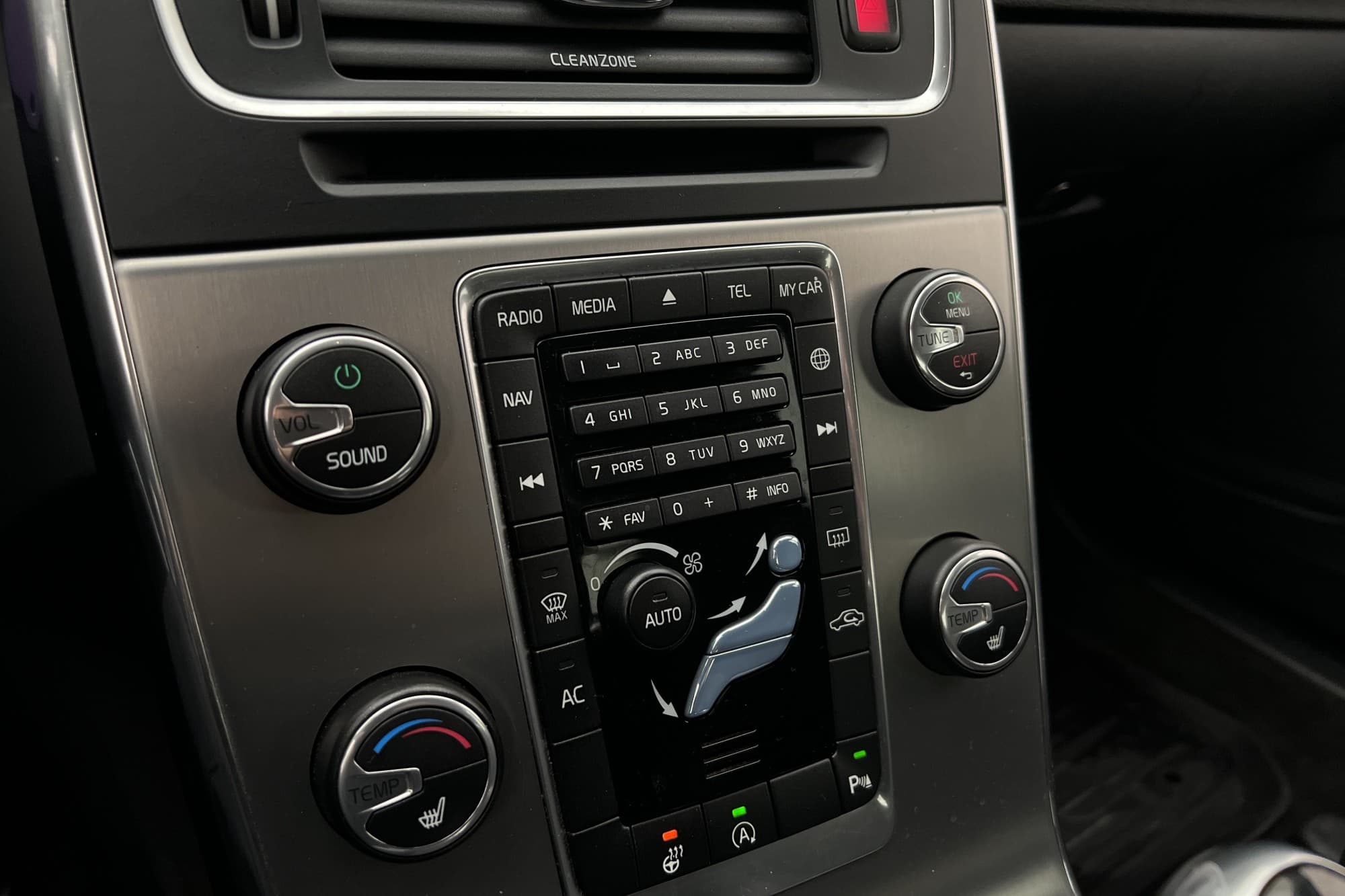 Volvo S60 T3 Classic Kinetic VOC Värm P-Sensorer Rattvärme