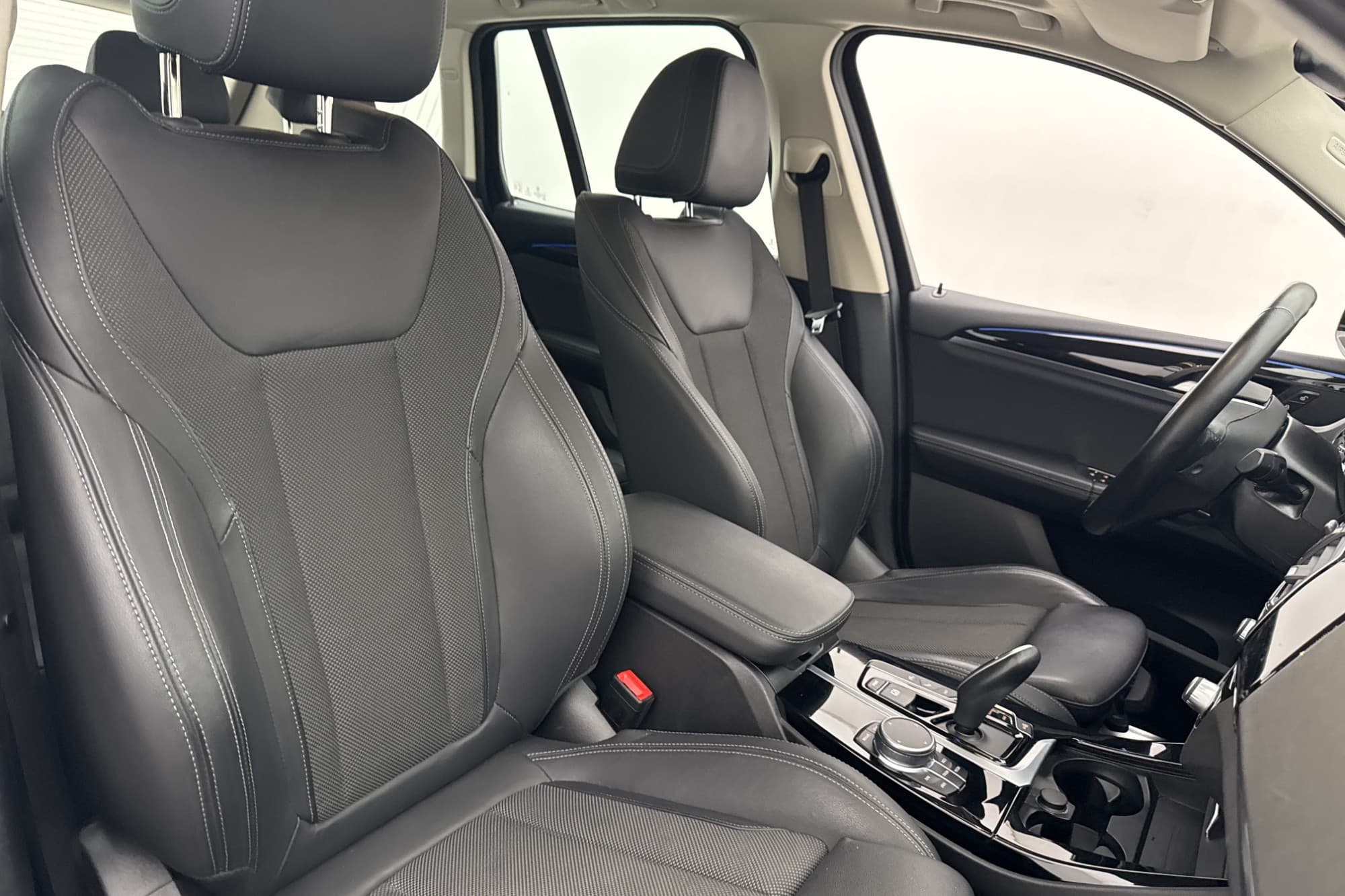 BMW X3 xDrive30e 292hk Xline HiFi CarPlay Halvskinn MOMS