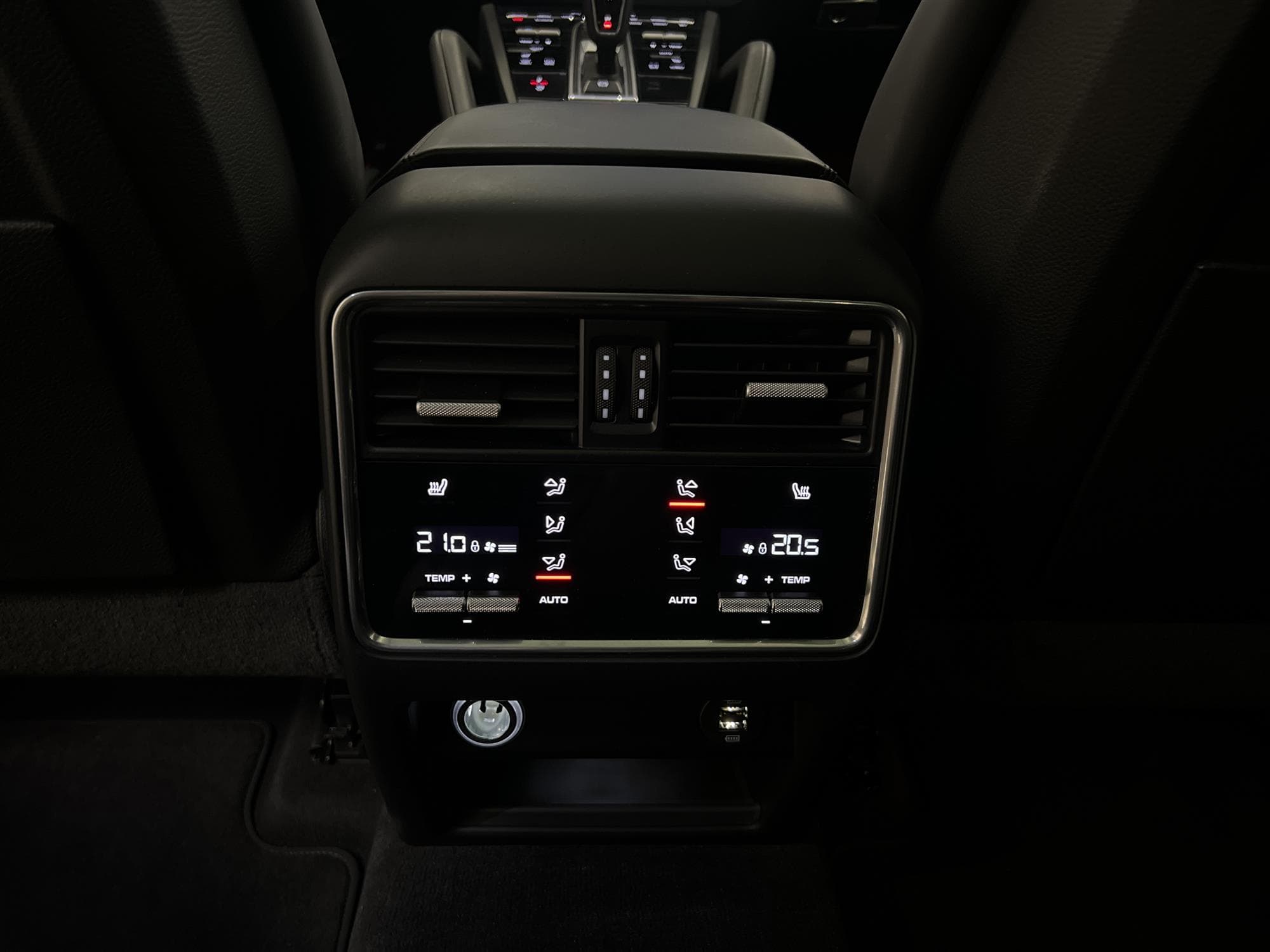 Porsche Cayenne Coupe 340hk Sport Chrono Panorama 18-Vägs RS