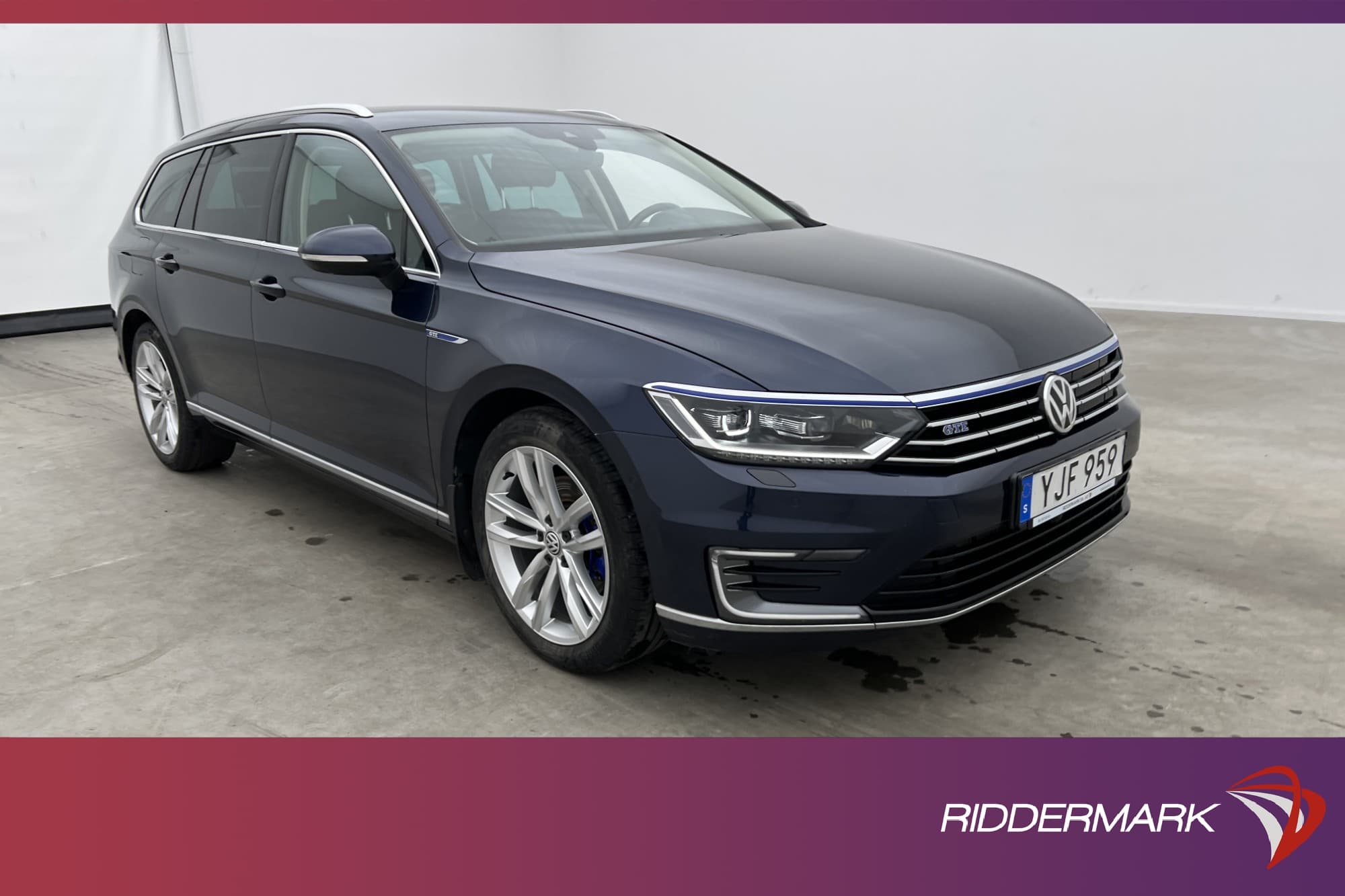Volkswagen Passat GTE 218hk