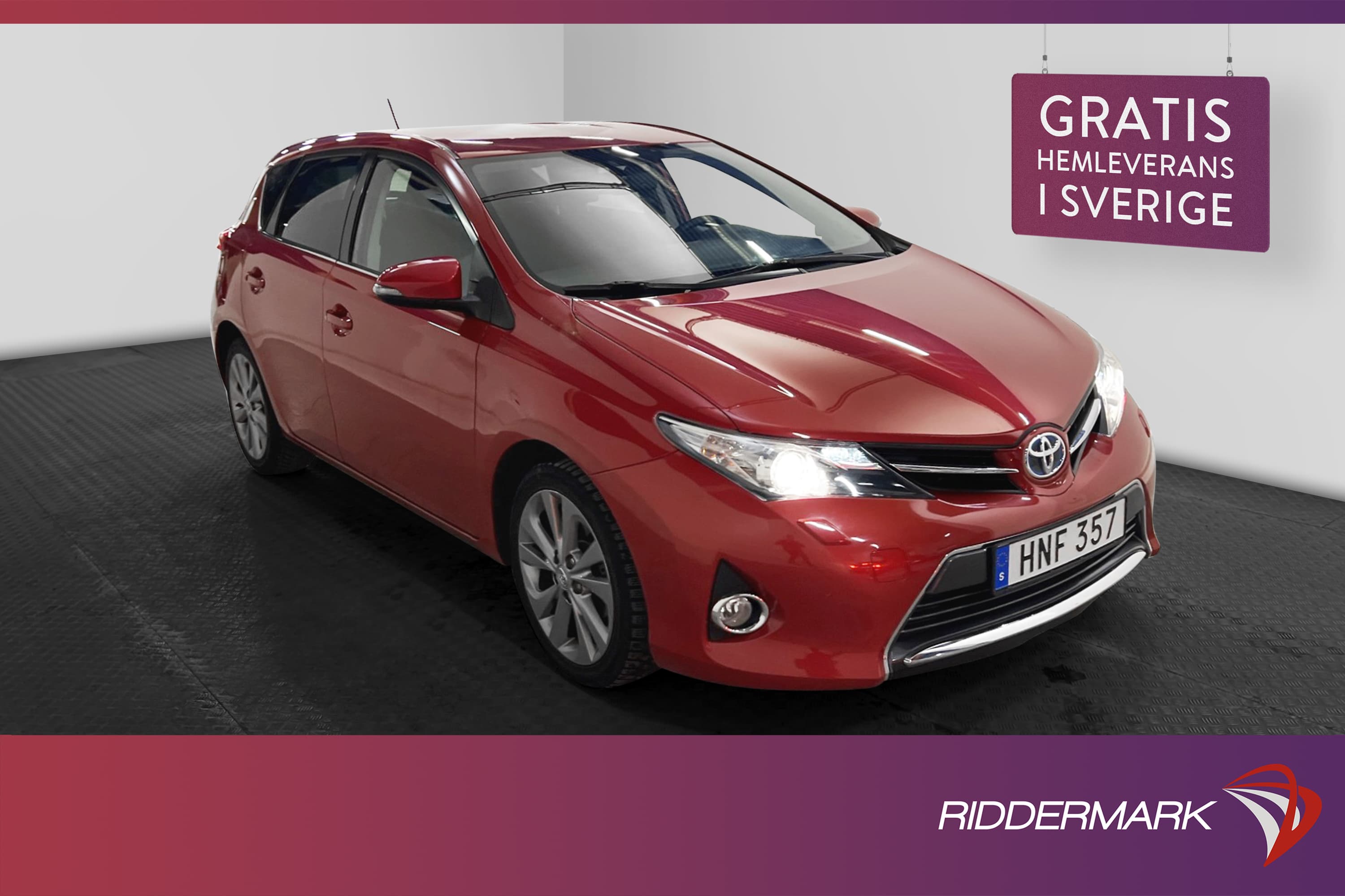 Toyota Auris Hybrid e-CVT 136hk