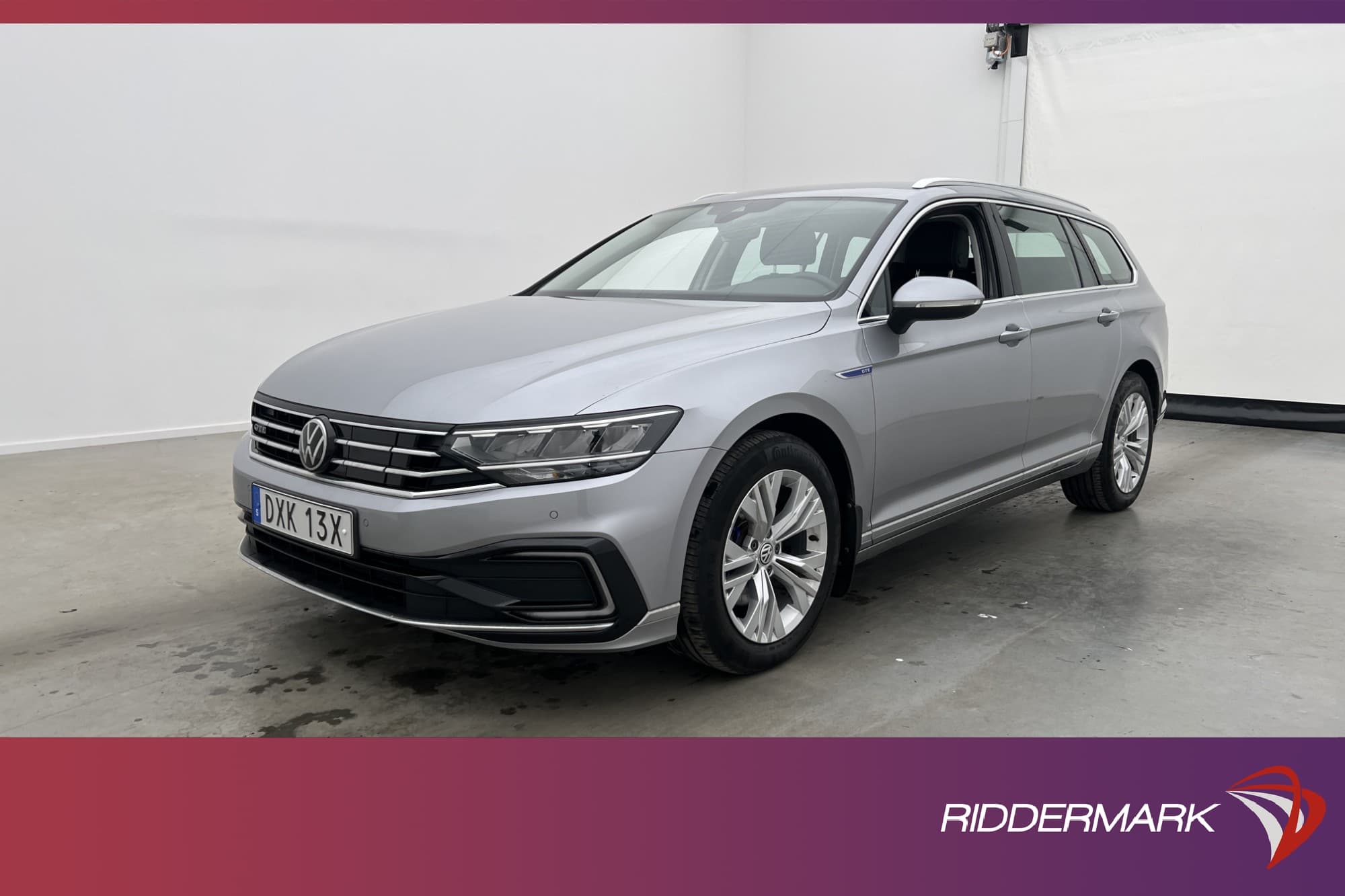 Volkswagen Passat GTE 218hk Kamera Dragkrok CarPlay MOMS