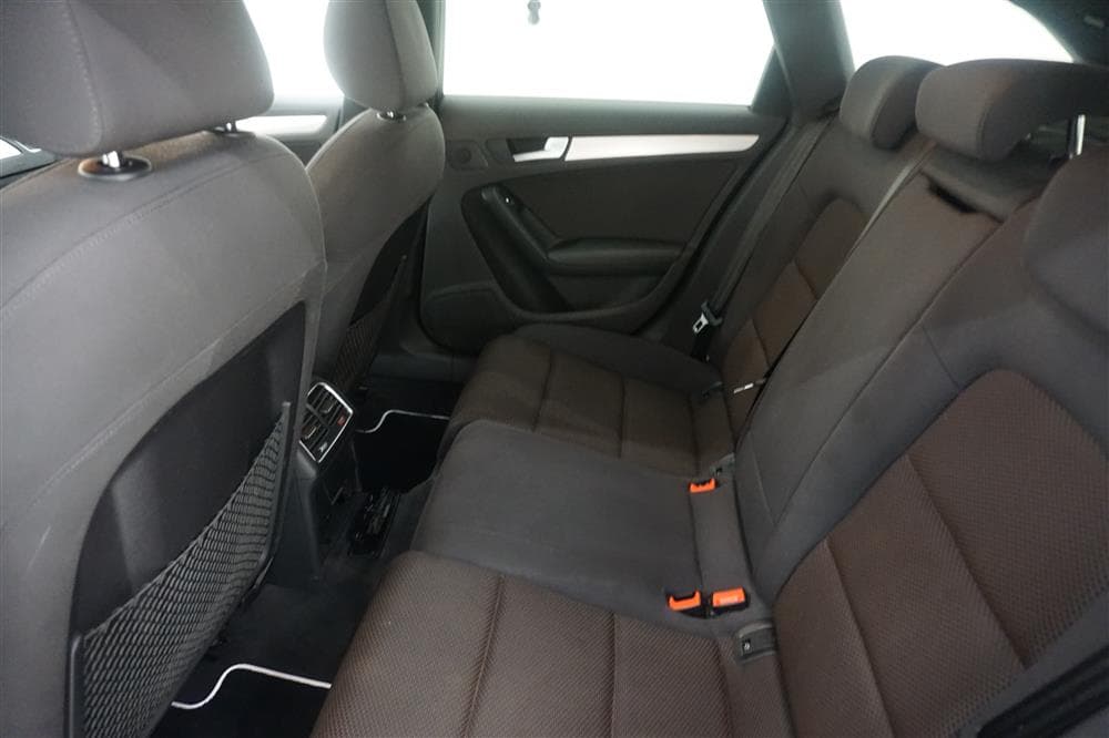 AUDI A4 Allroad Quattro / Dragkrok / P-sensorinteriör