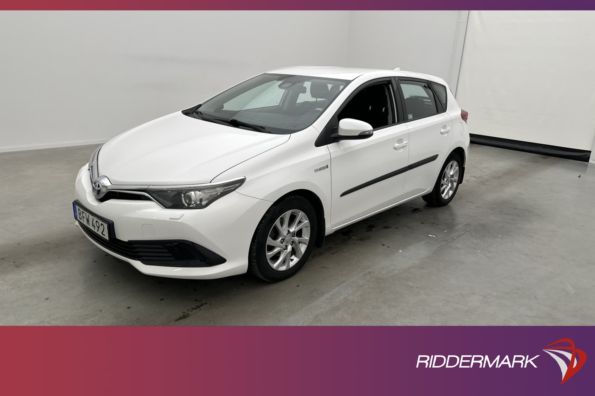 Toyota Auris Hybrid 136hk