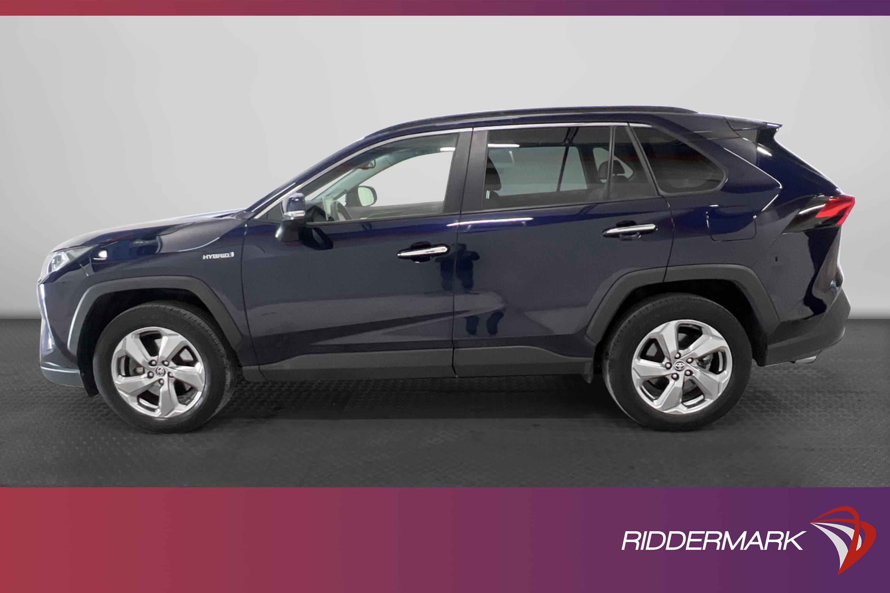 Toyota RAV4 Hybrid AWD 222hk