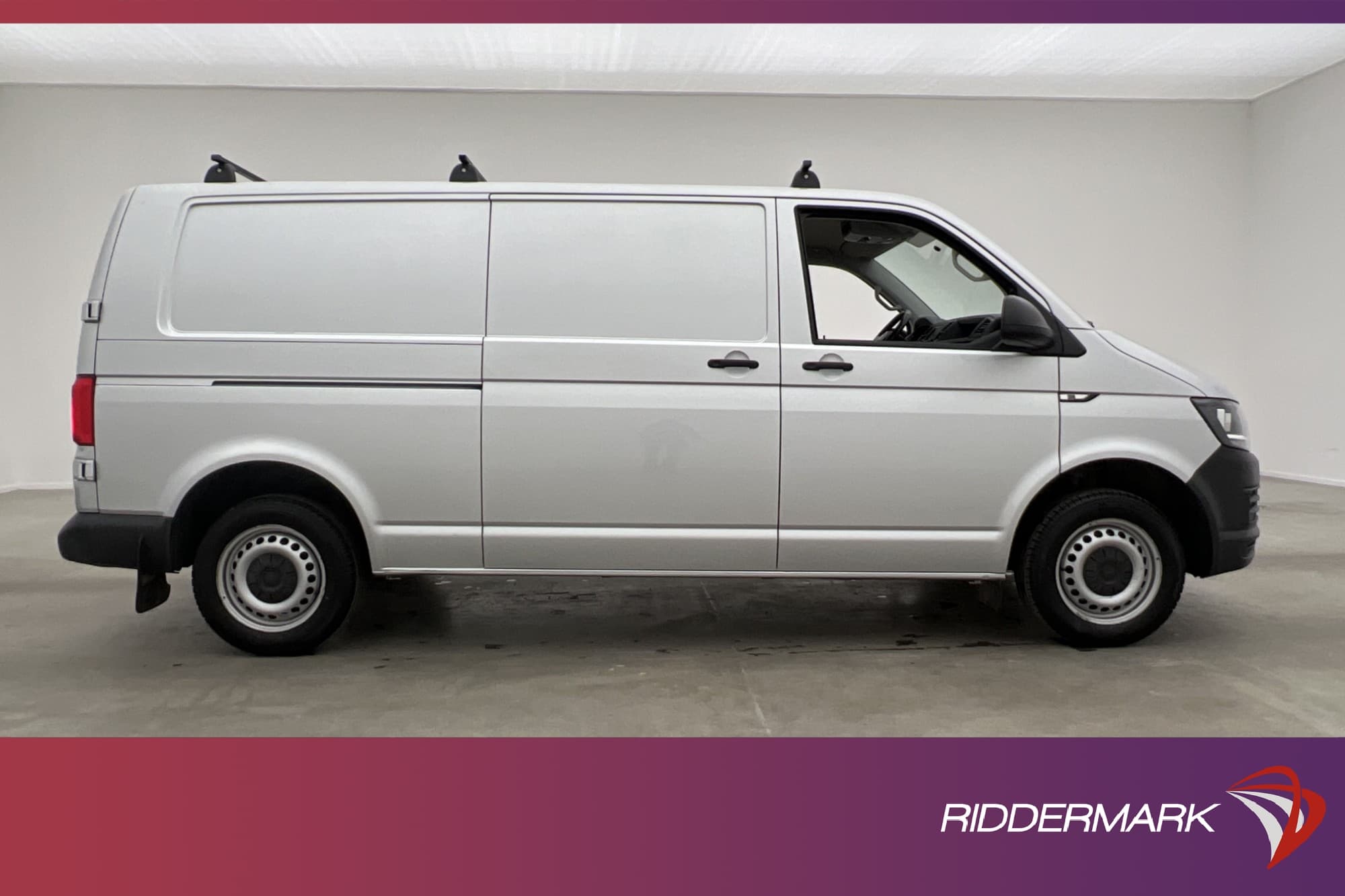 Volkswagen Transporter L2 2.0TDI Värm Drag CARPLAY Moms 1-Äg