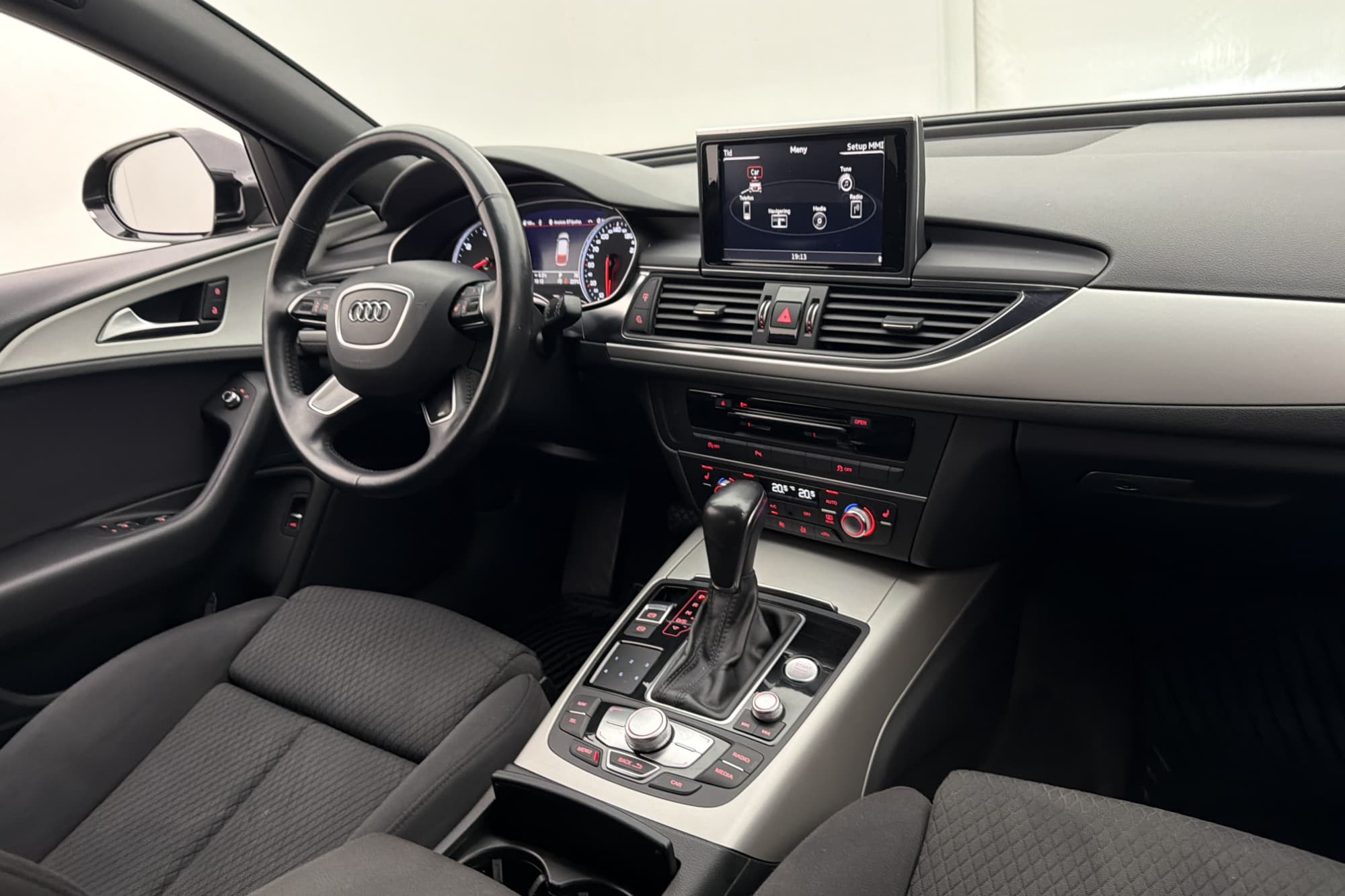 Audi A6 Avant 2.0 TDI Ambition Värmare Kamera Rattvärme Drag