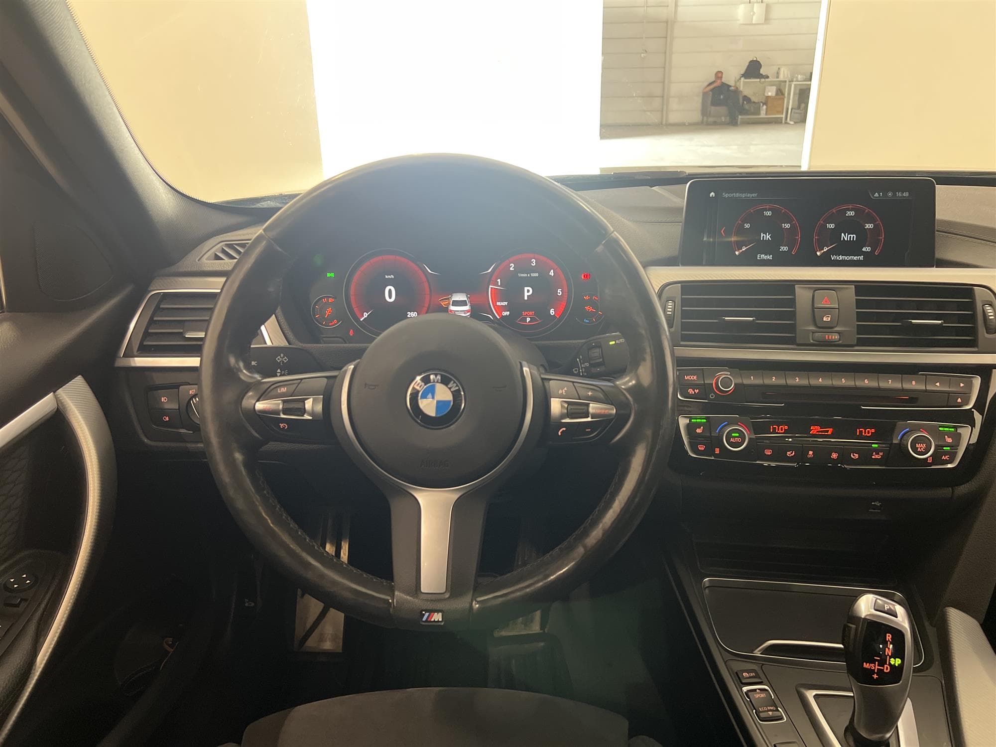 BMW 320d xDrive 190hk M Sport 2 Brukare Navi Hifi Drag