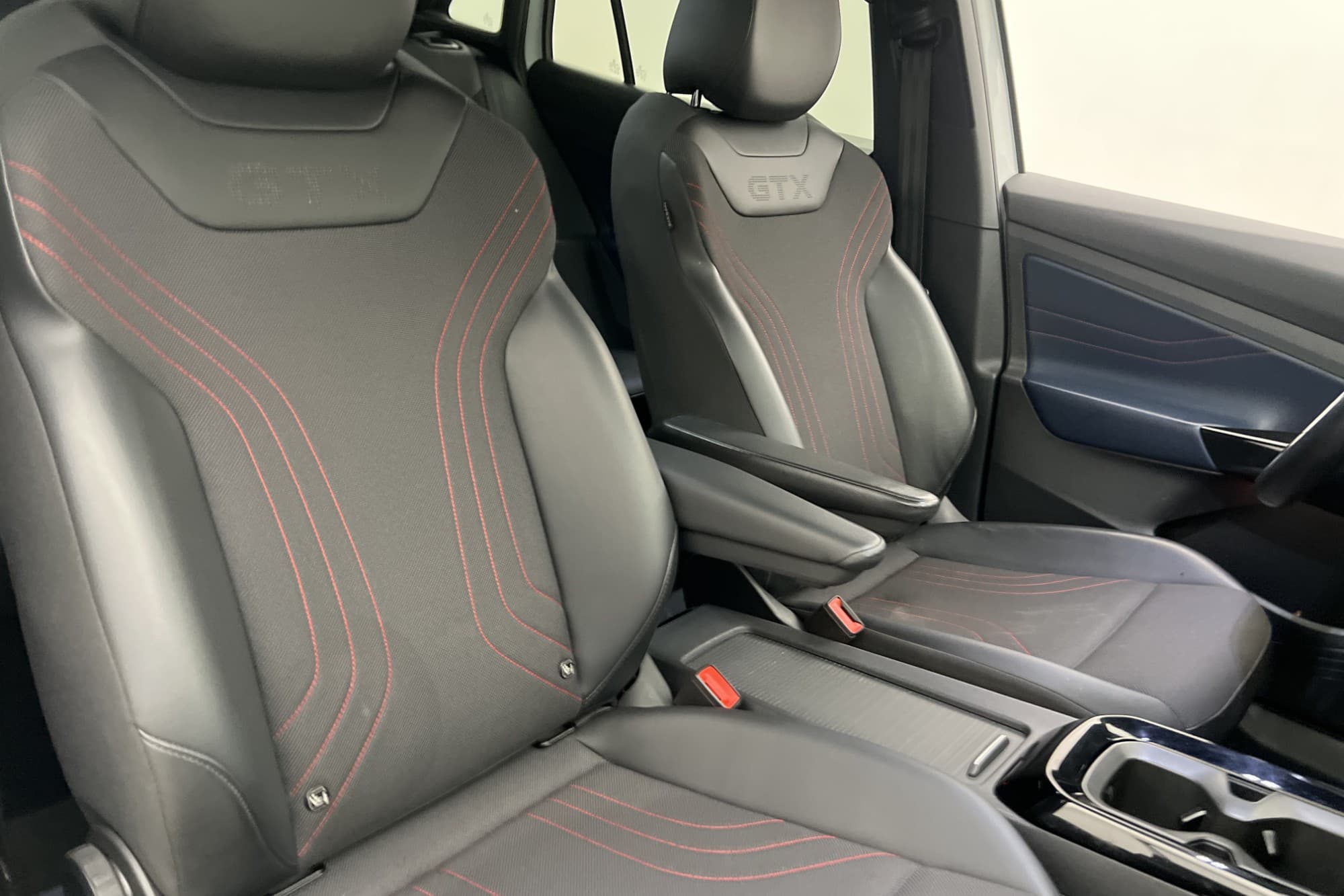 Volkswagen ID.4 GTX 299hk Kamera Värmare CarPlay MOMS