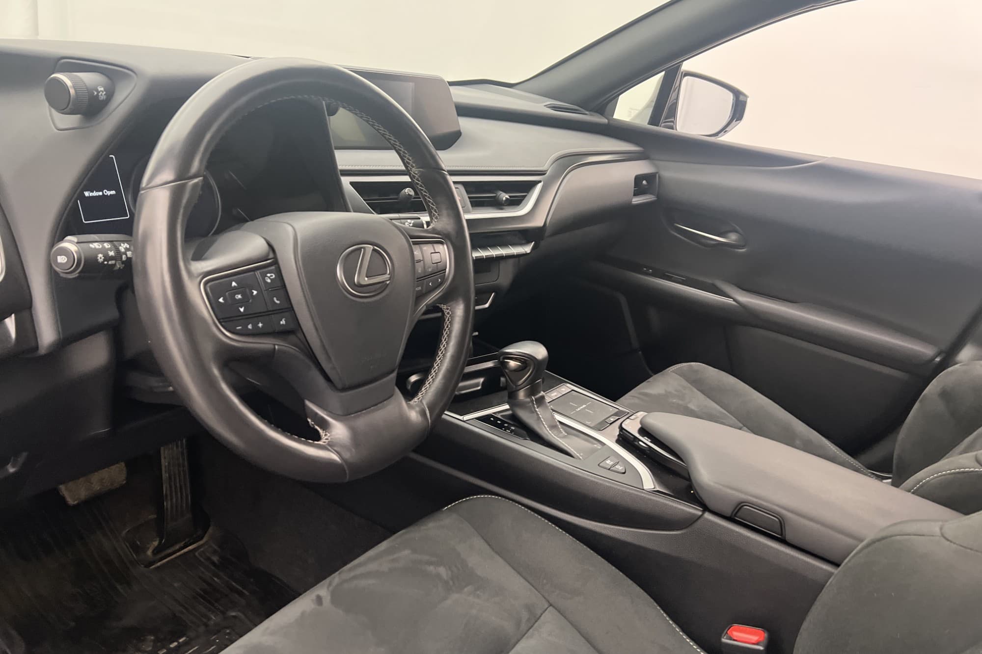 Lexus UX 250h E-Four Comfort M&K-Värmare Rattvärme Kamera
