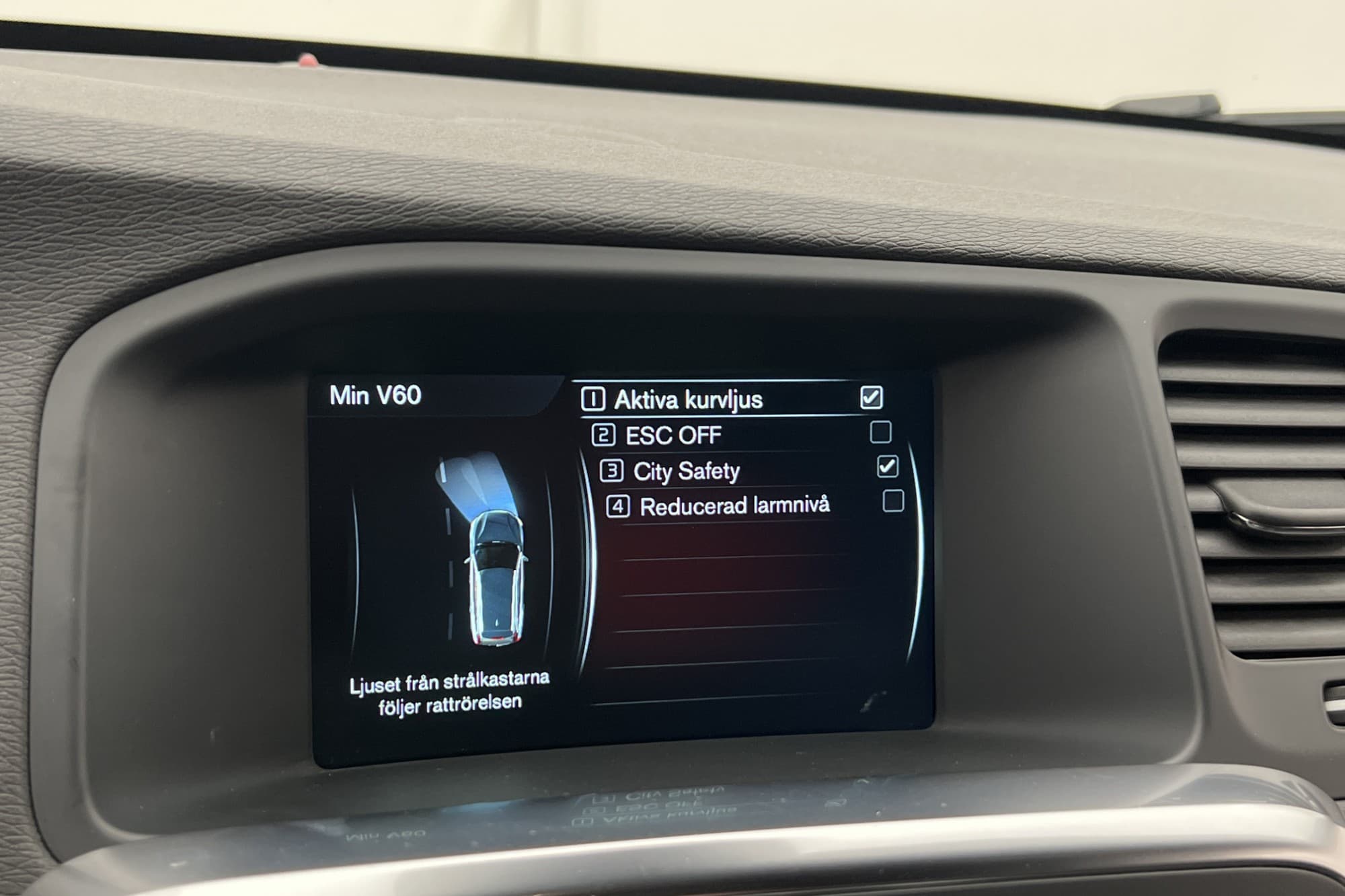 Volvo V60 D4 R-Design Värmare Skinn Rattvärme Sensorer