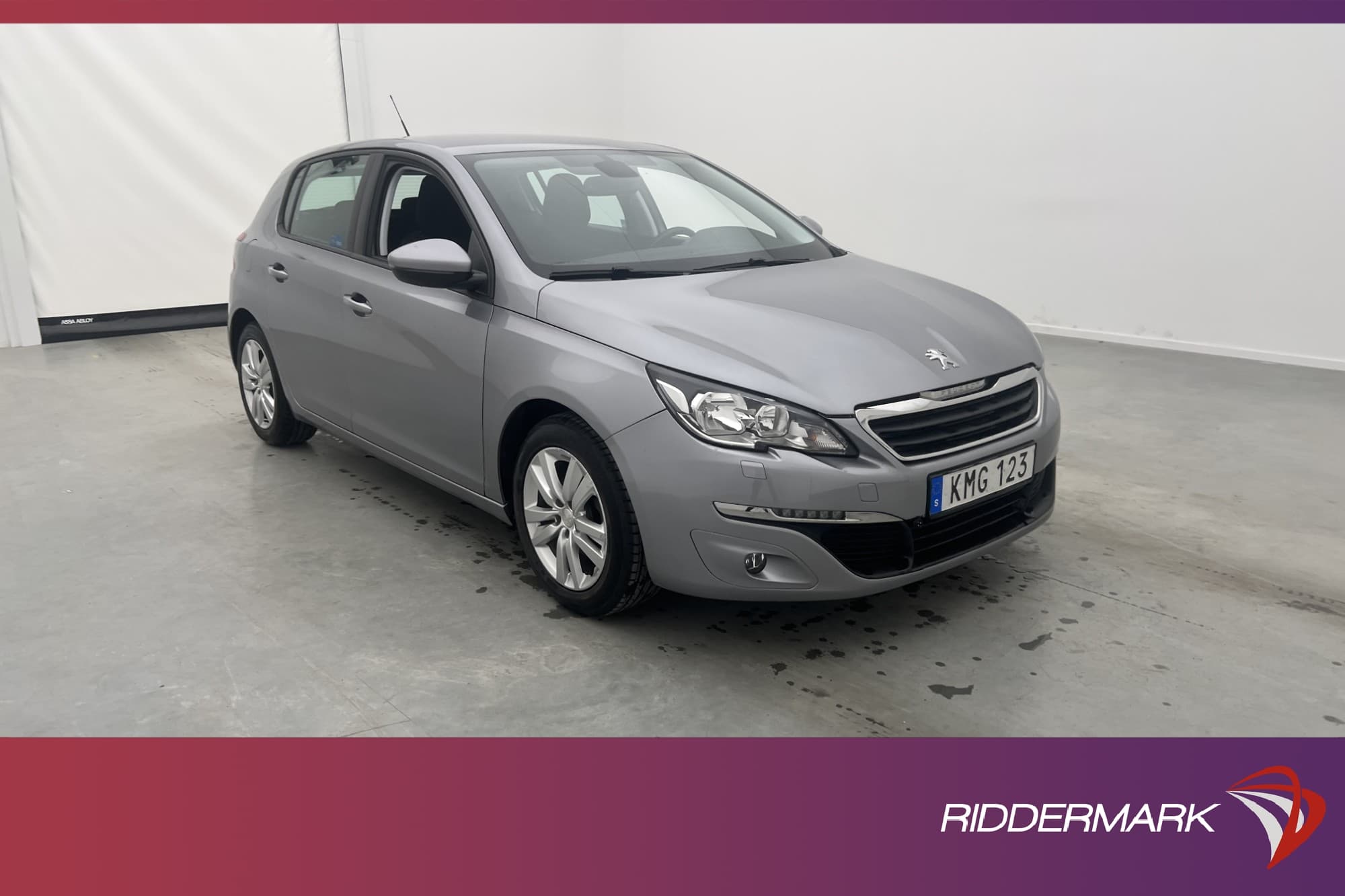 Peugeot 308 1.2 e-THP 130hk