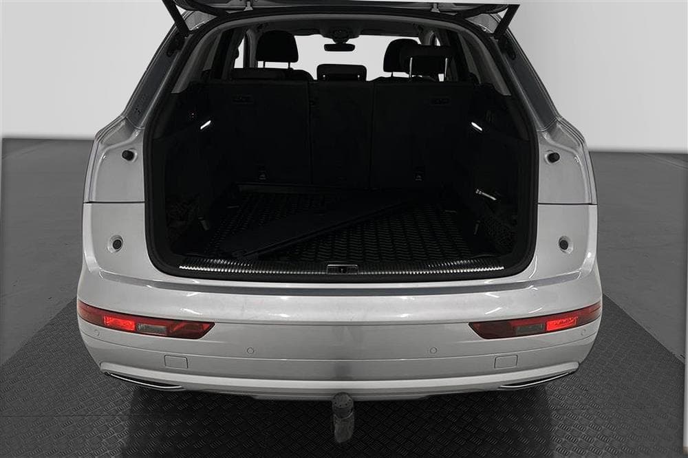 Audi Q5 2.0 TDI Quattro 190hk Proline D-värm Drag 0,49l/mil interiör