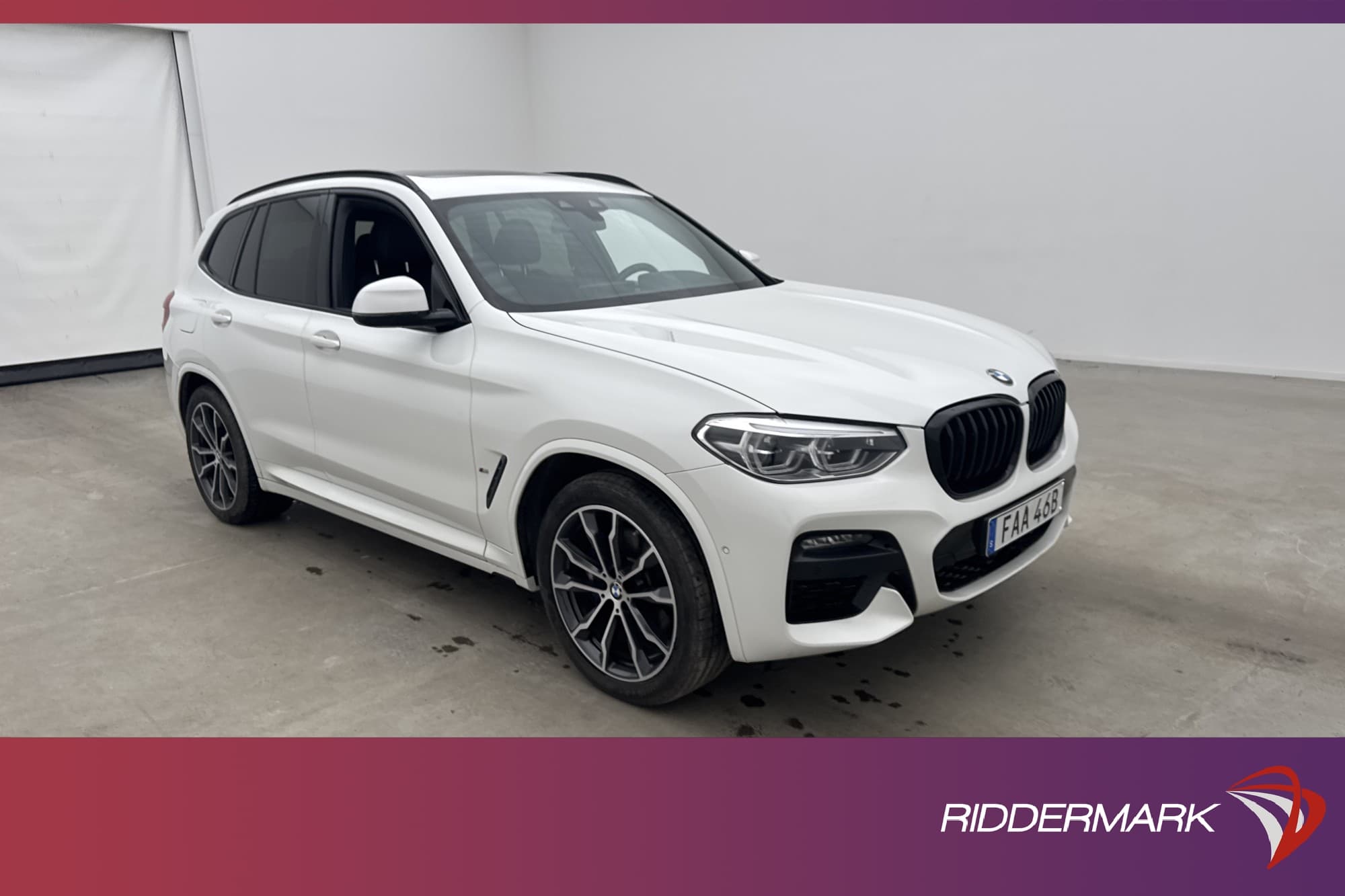 BMW X3 xDrive30e 292hk M Sport Pano H/K HUD Kamera Navi Drag