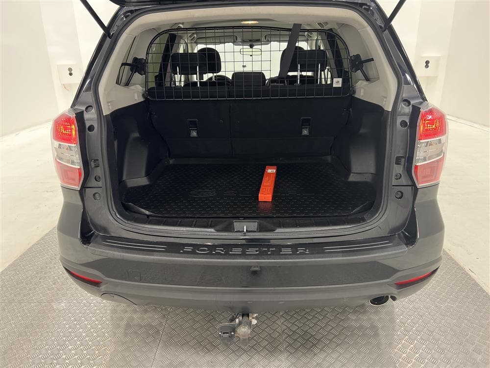 Subaru Forester 2.0D 147hk 4WD Drag Välservad 0,63l/milinteriör