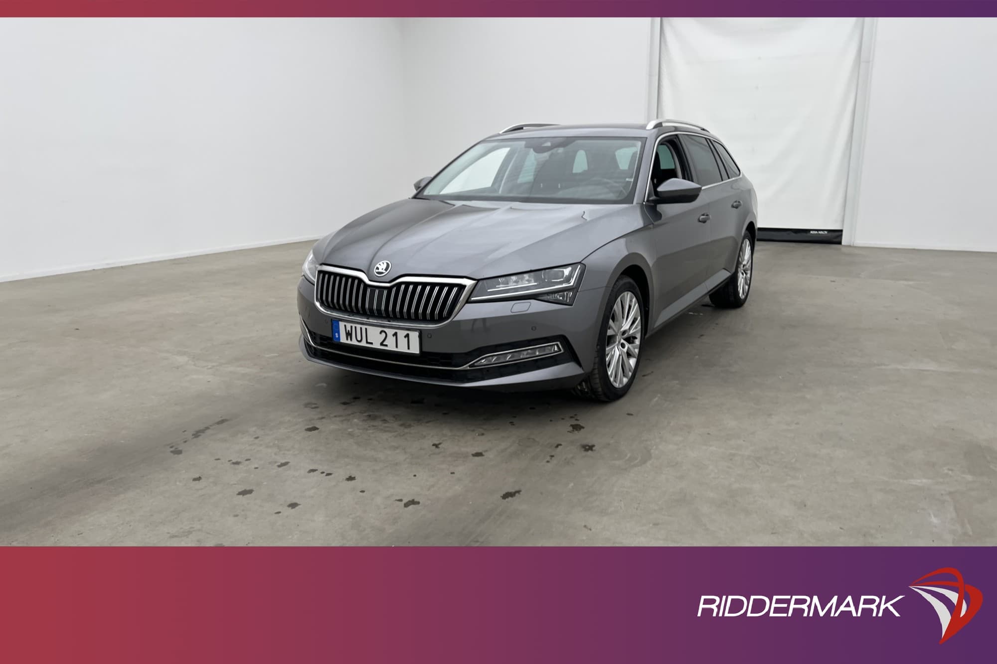 Škoda Superb 2.0 TDI 4x4 Cockpit Värm Skinn Kamera Drag MOMS