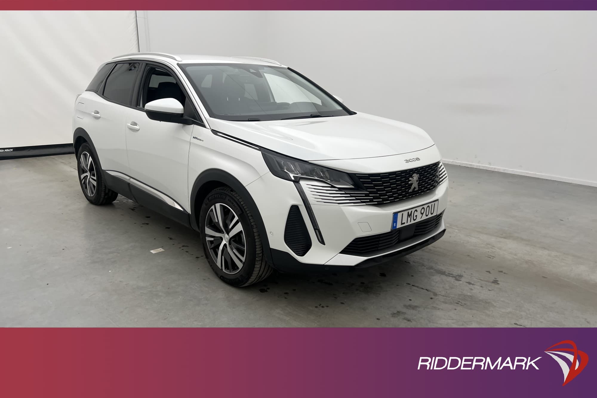 Peugeot 3008 HYBRID4 AWD 300hk