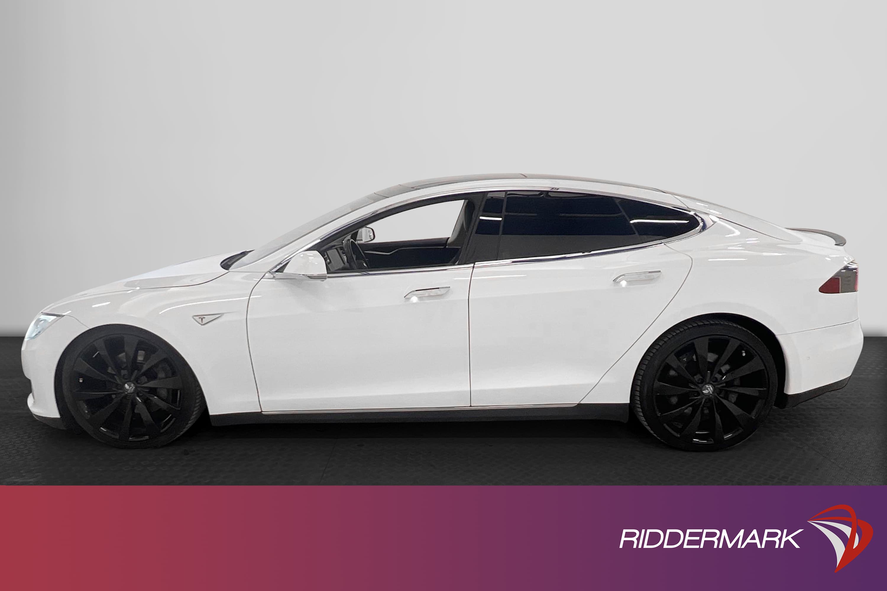 Tesla Model S 85 378hk