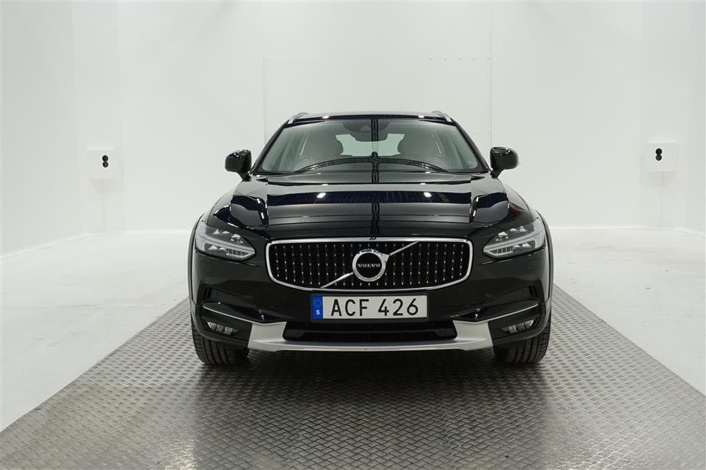 Volvo V90 Cross Country
