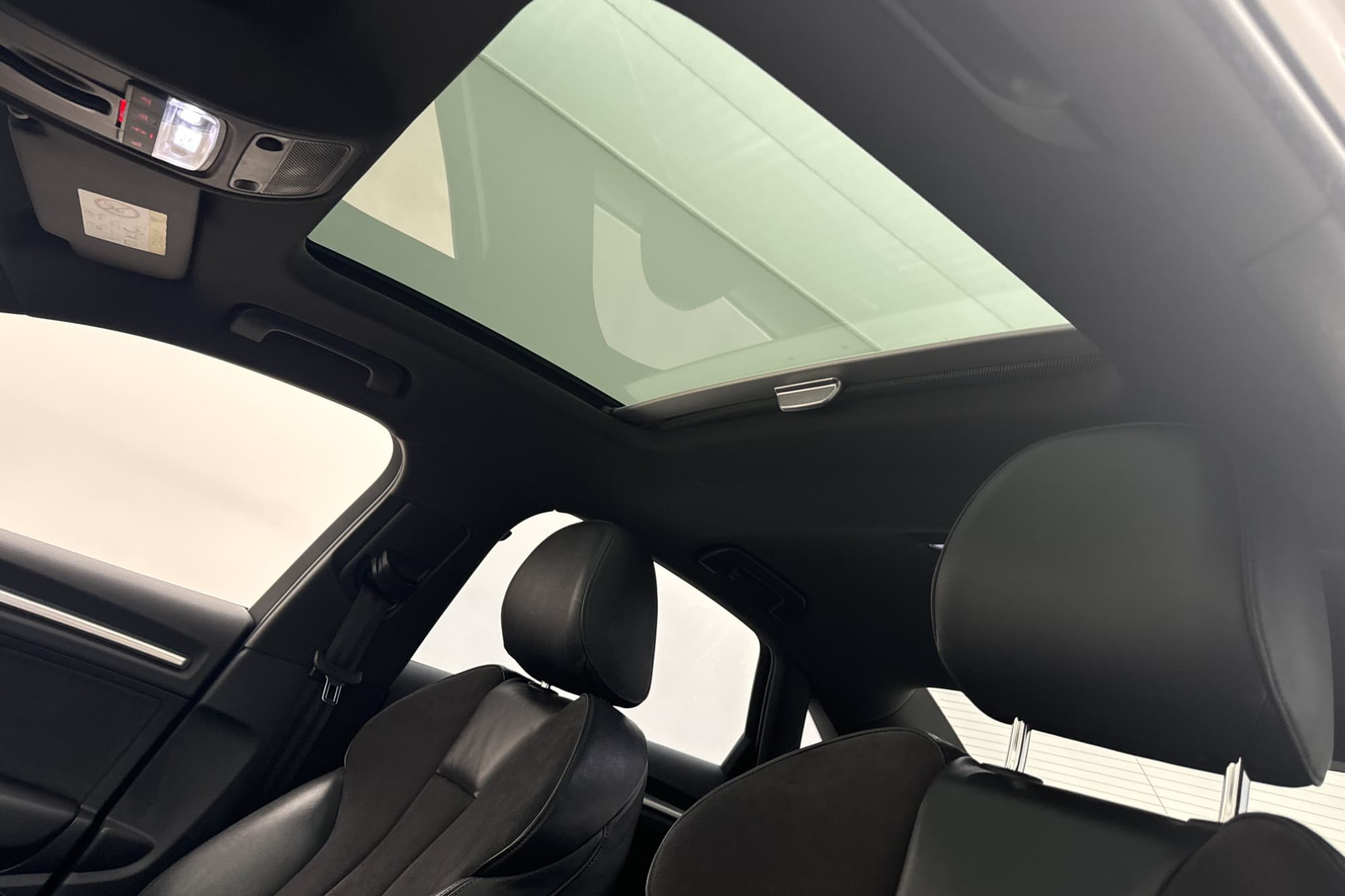 Audi A3 Sedan TDI 150hk S-Line Pano Navi Matrix Halvskinn
