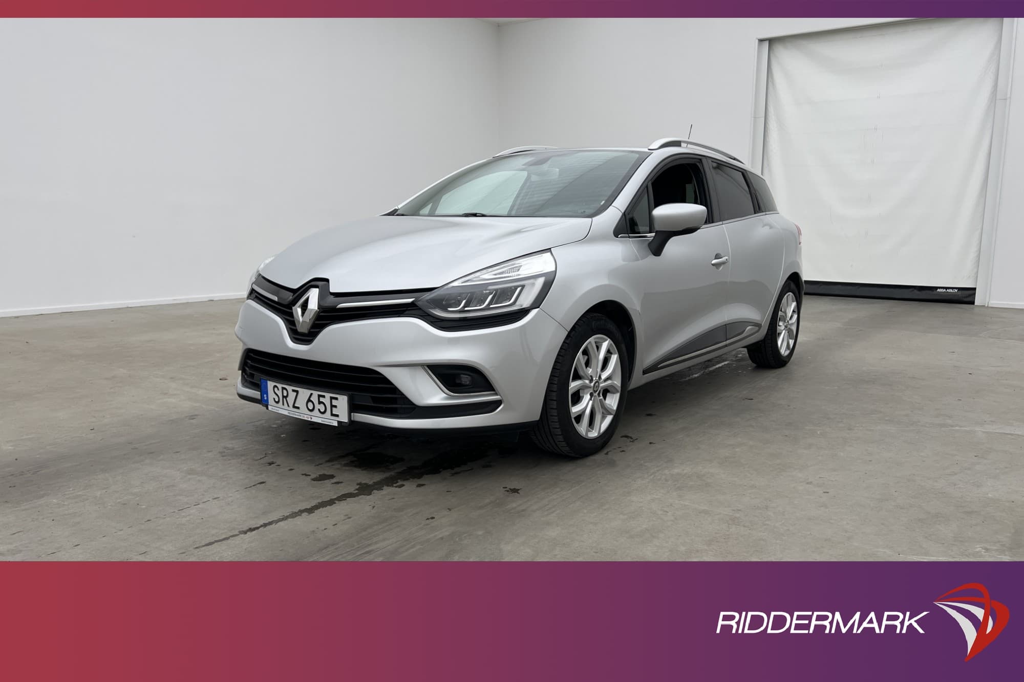 Renault Clio Sport Tourer 90hk Intens Dragkrok Navigation