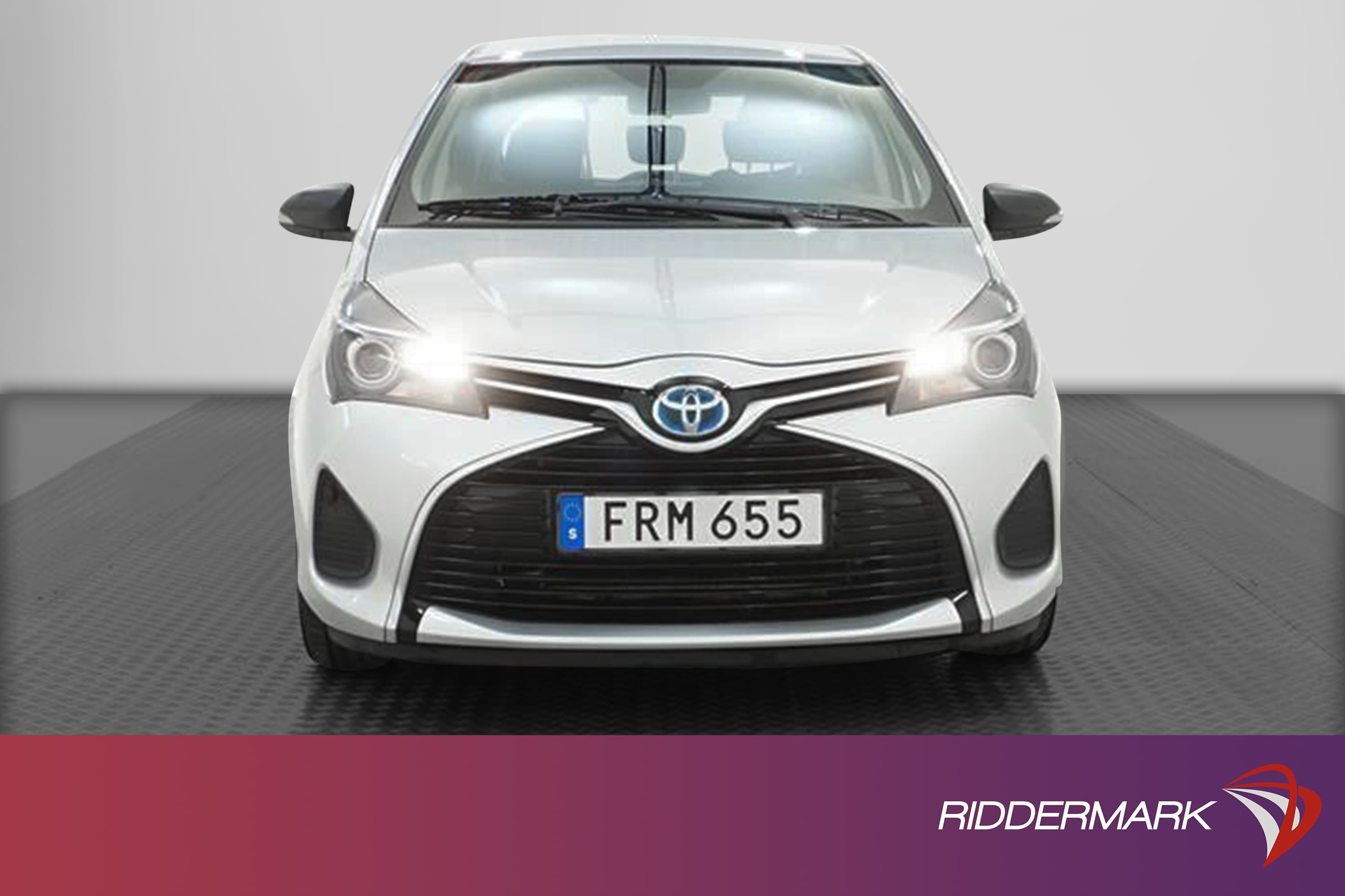Toyota Yaris 1.5 Hybrid 101hk Välserv 360kr Skatt 0,33L/mil