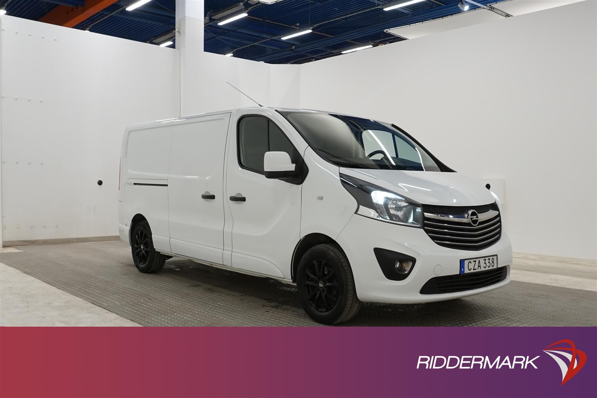 Opel Vivaro 1.6CDTI Lång Kamera Dragkrok Värmare Moms