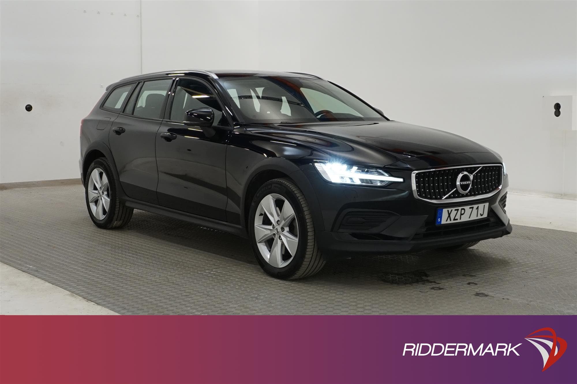 Volvo V60 Cross Country D4 AWD