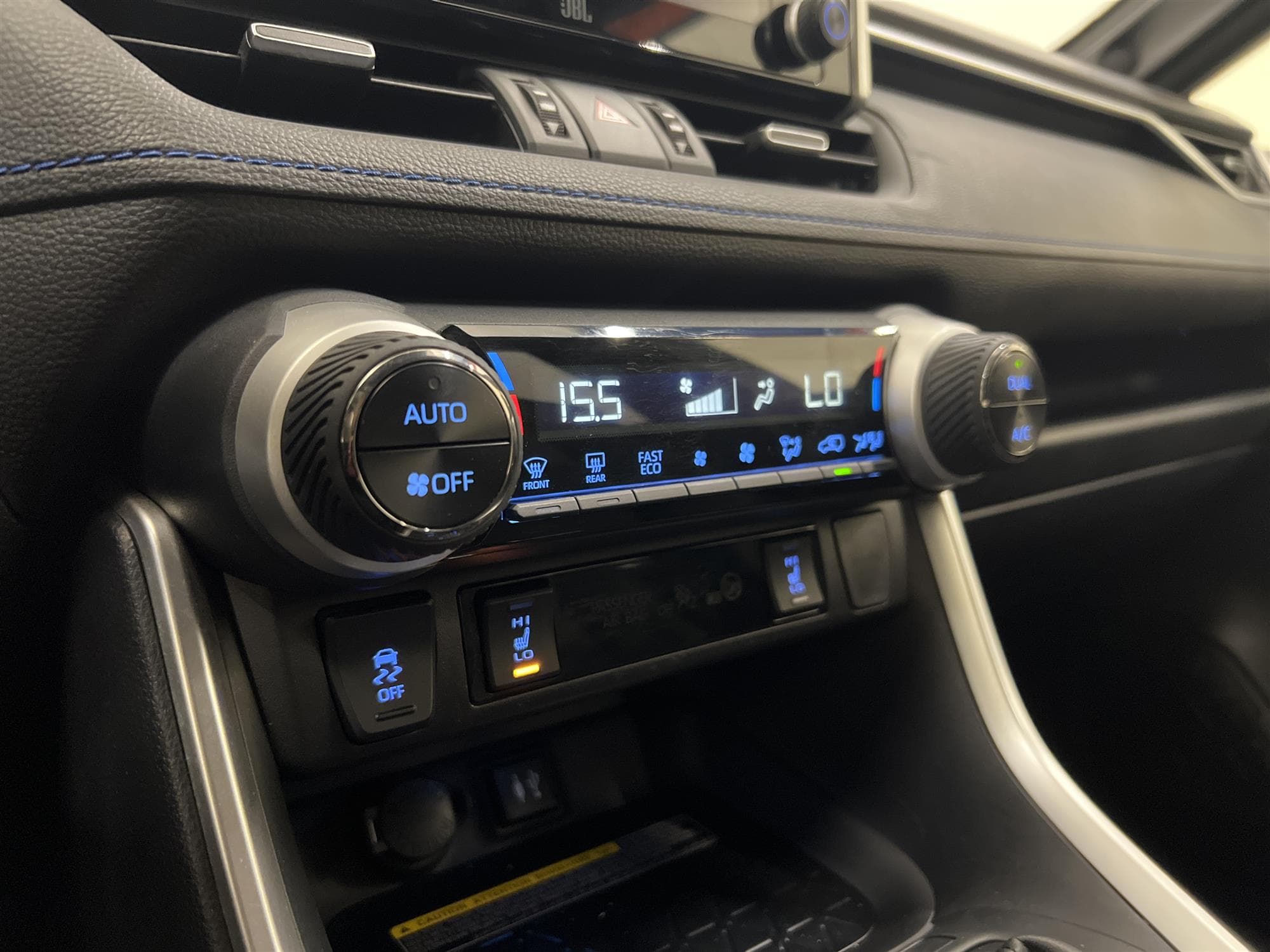Toyota RAV4 Hybrid AWD 222hk Executive 1 Brukare JBL 360