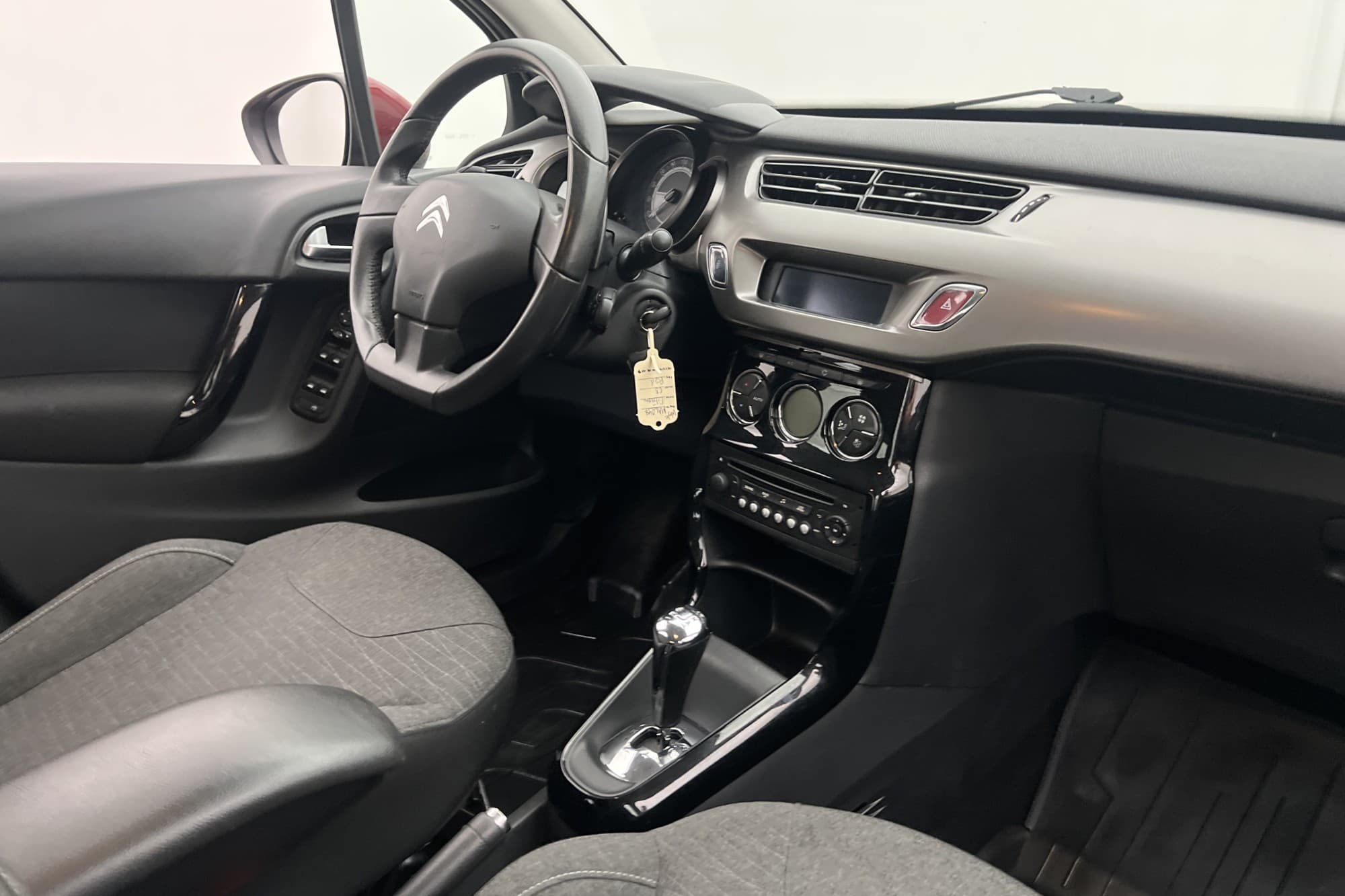 Citroën C3 1.2 e-VTi Automat 82hk P-Sensorer Farthållare