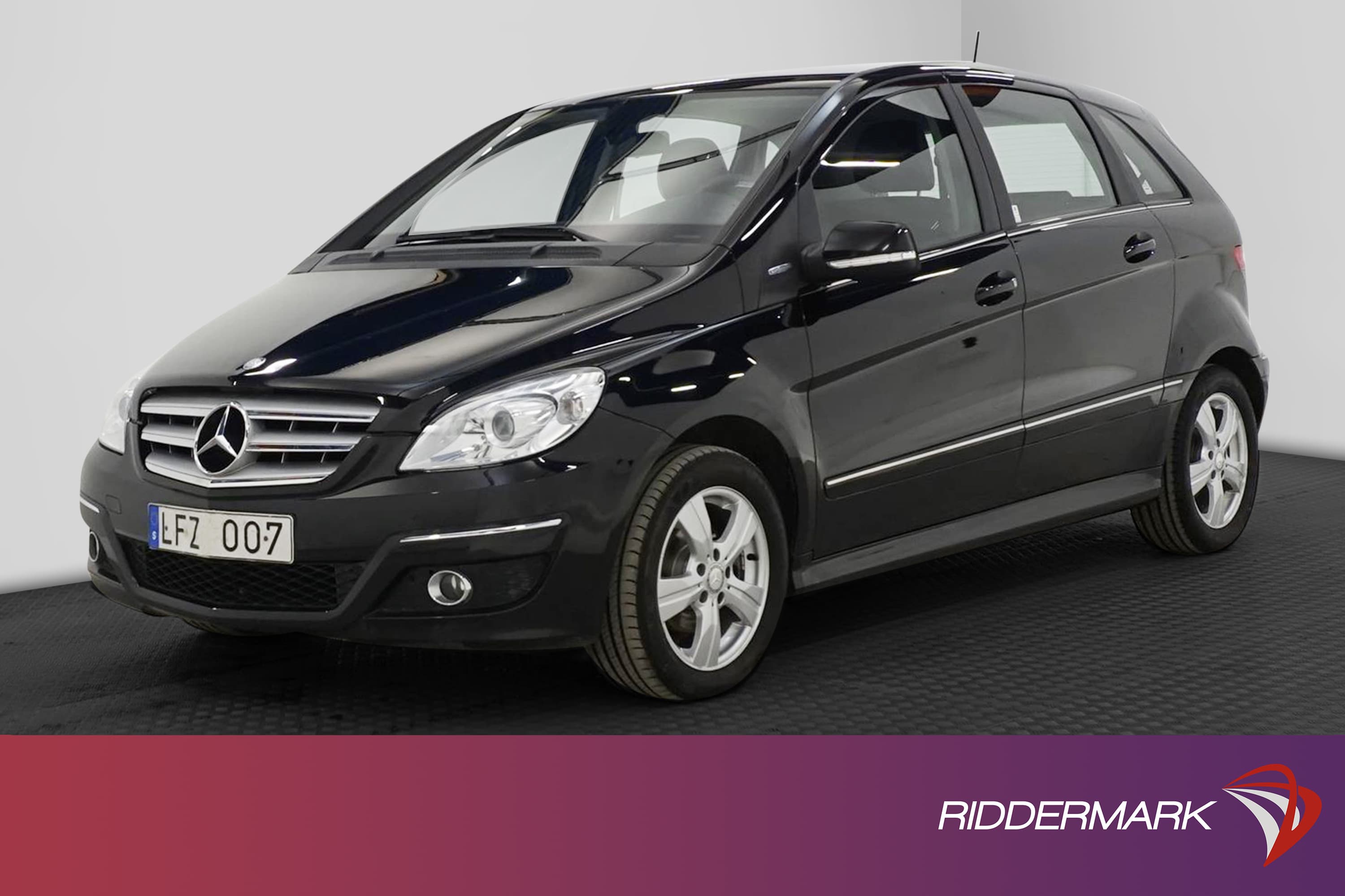 Mercedes-Benz B 180 116hk