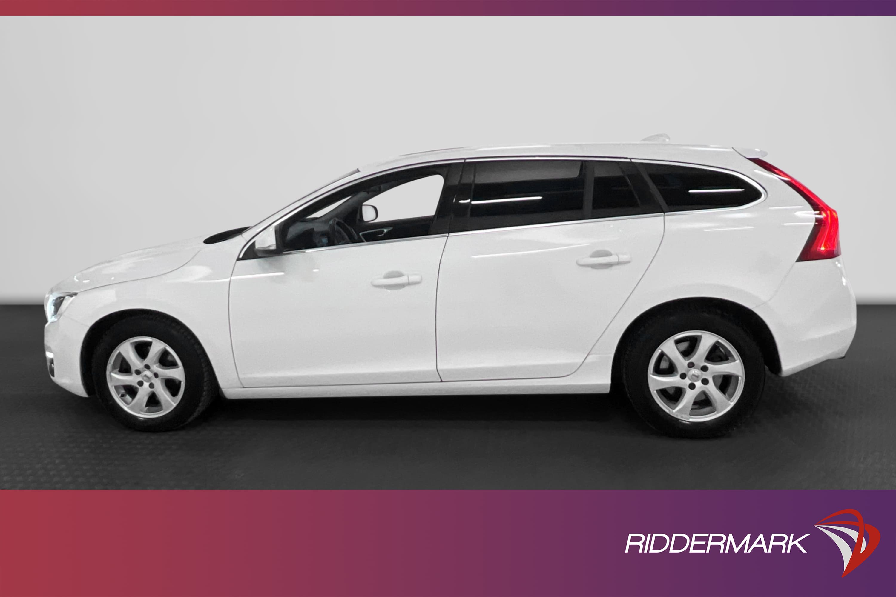 Volvo V60 D3 150hk Momentum D-värm VOC Taklucka