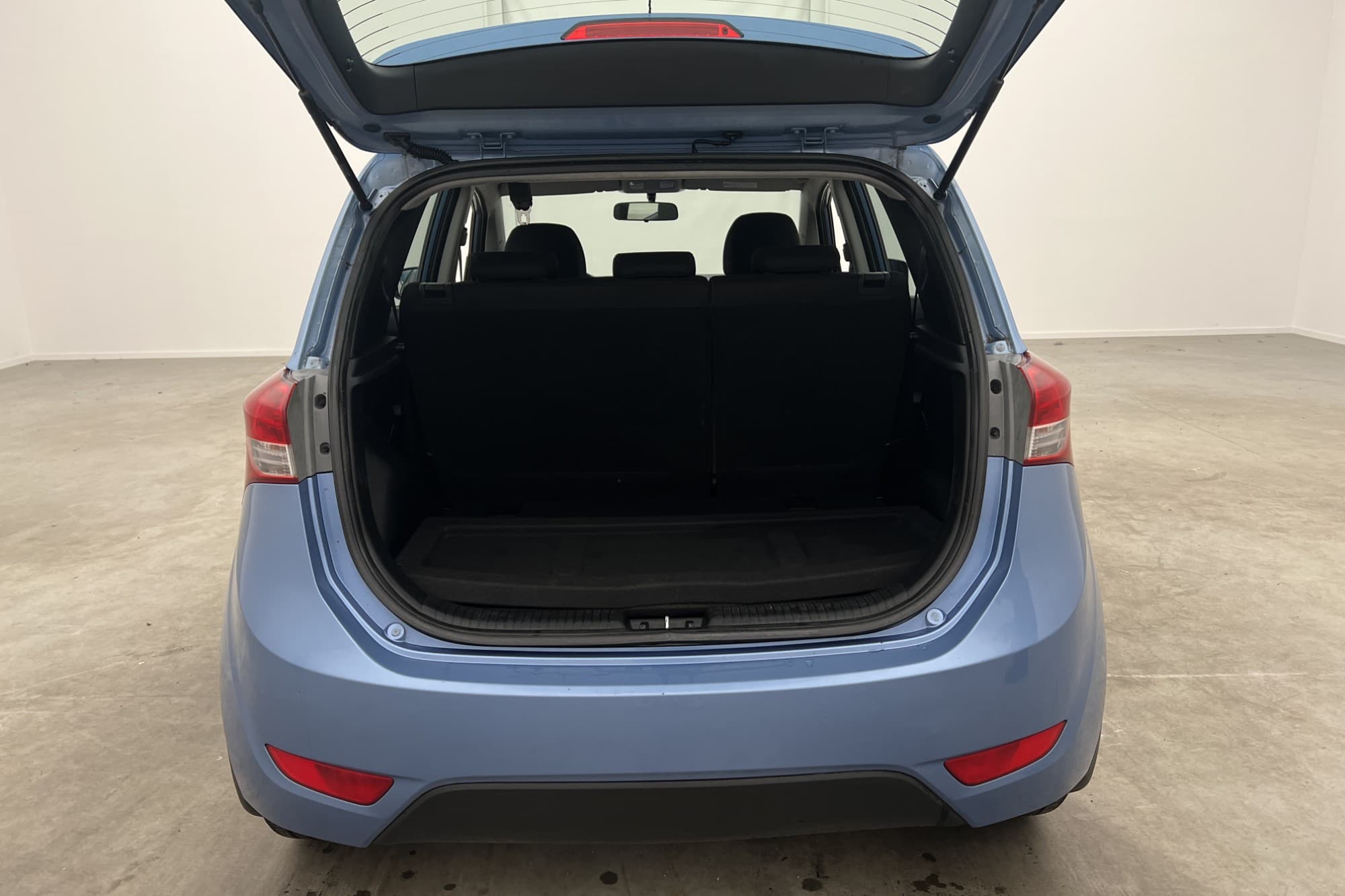 Hyundai ix20 1.4 90hk Comfort En-Brukare Lågskatt