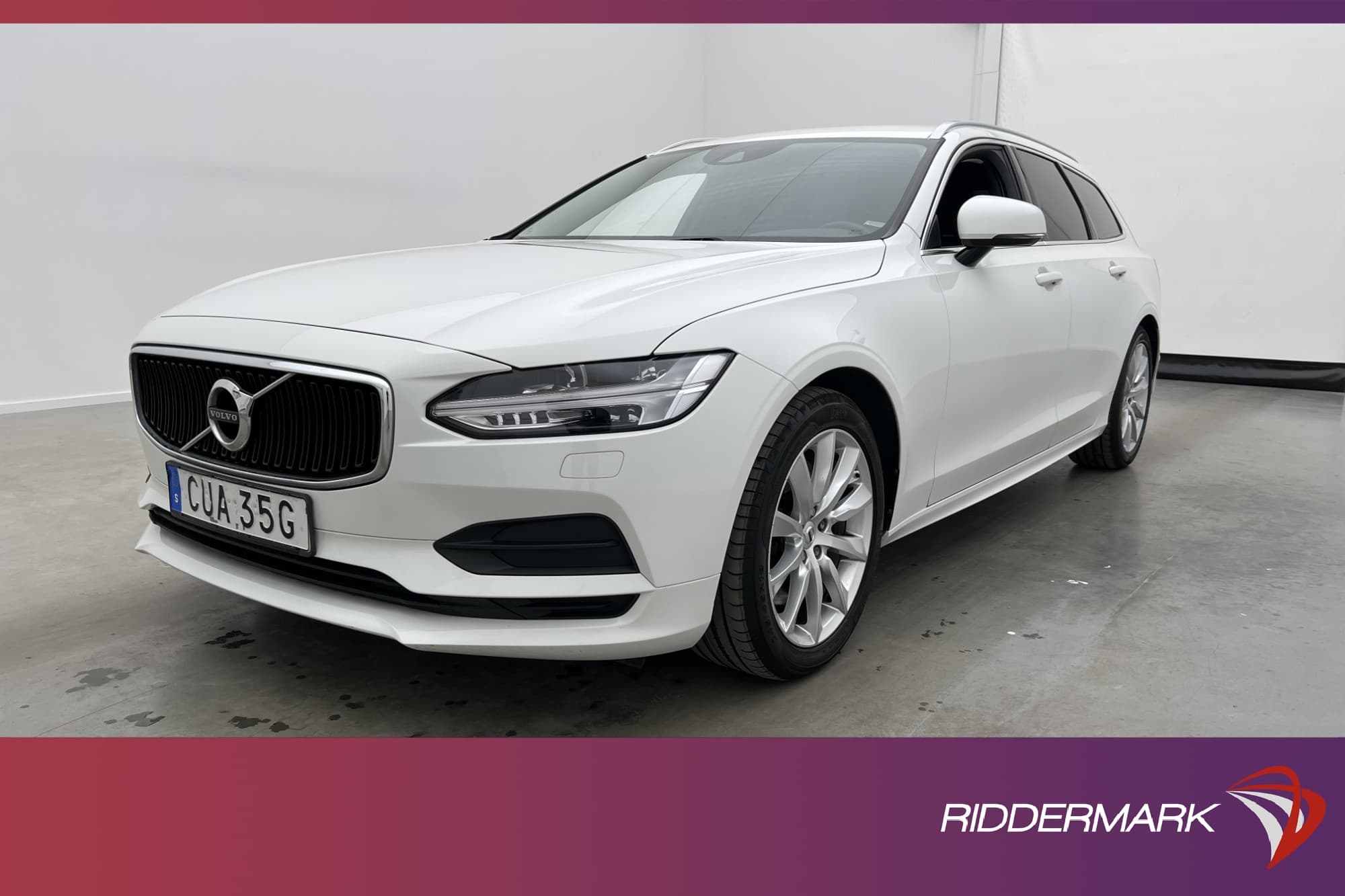 Volvo V90 T4 Momentum