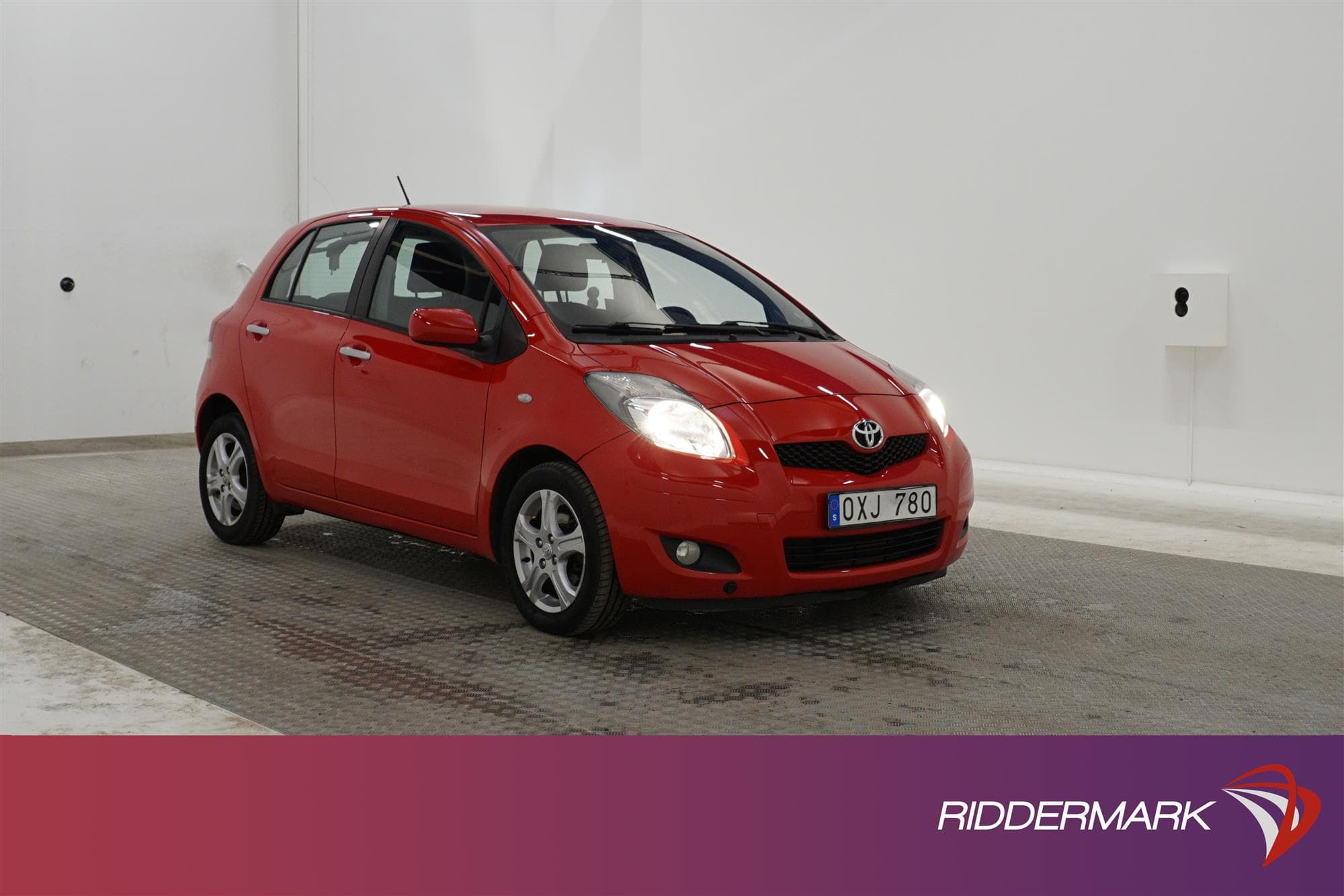 Toyota Yaris 1.33 Dual VVT-i 99hk 1 Brukare Välservad Nybes