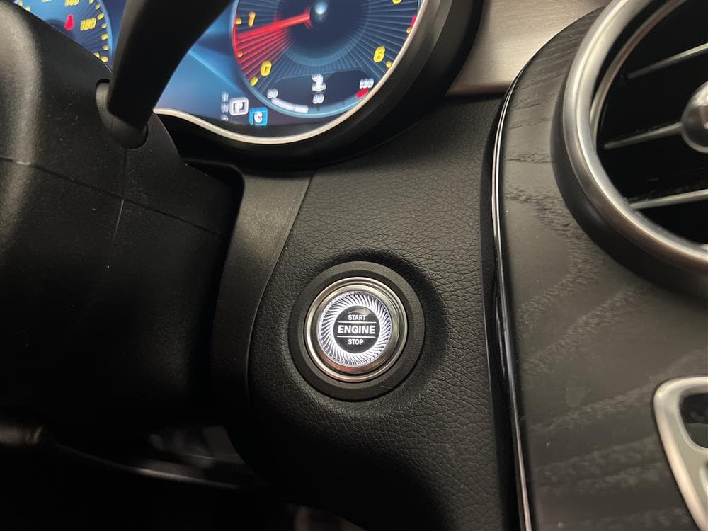 Mercedes-Benz C 220d 194hk    AMG Pano Burmester Cockpit 360interiör