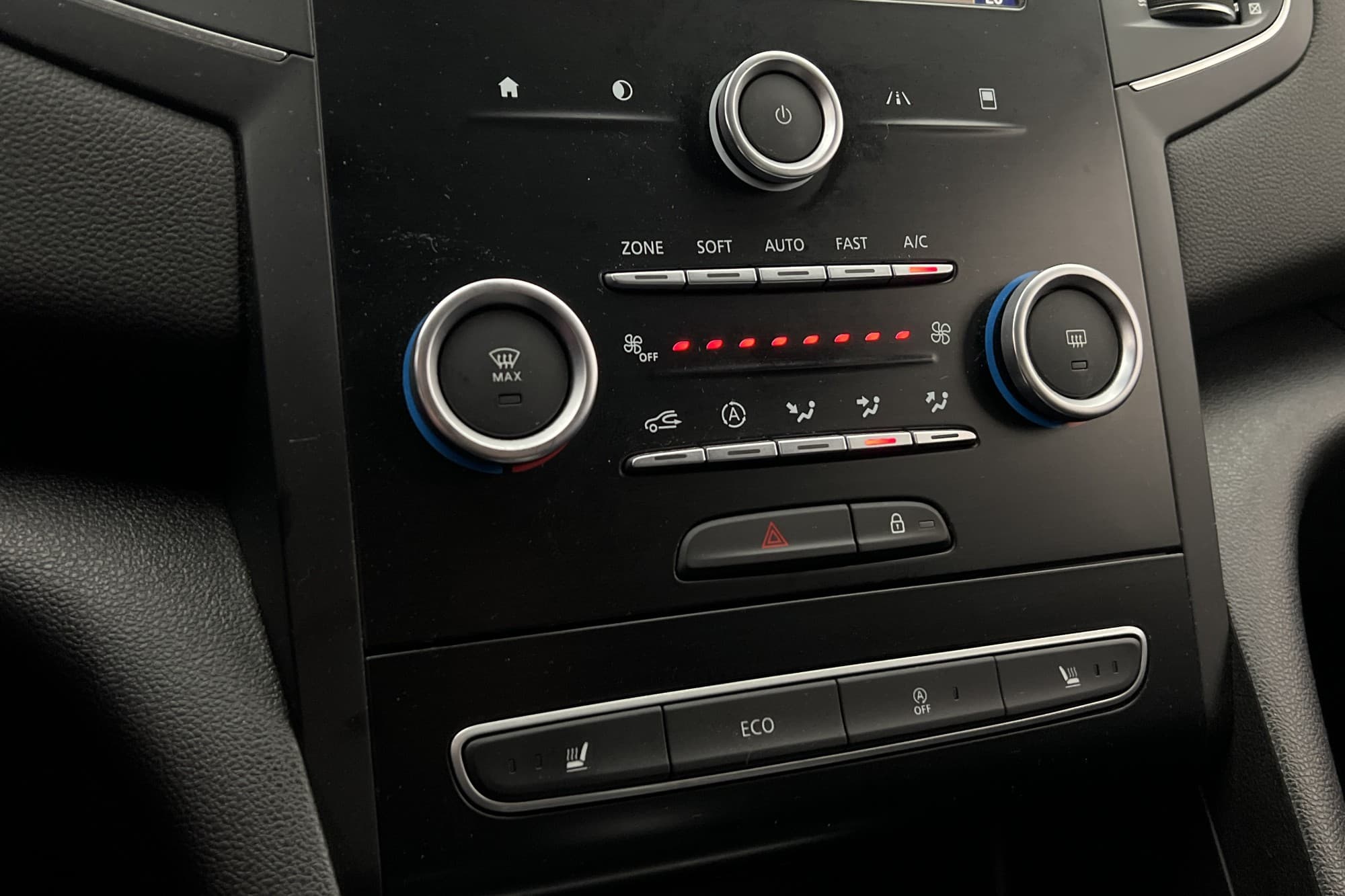 Renault Mégane TCe 132hk Energy Navi Farthållare Bluetooth