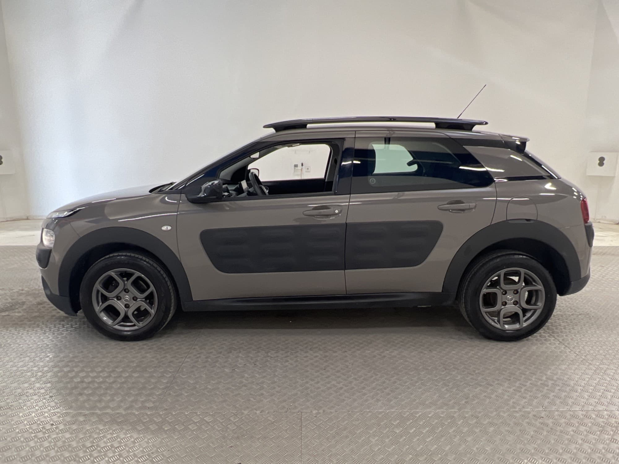 Citroen C4 Cactus e-HDi 92hk