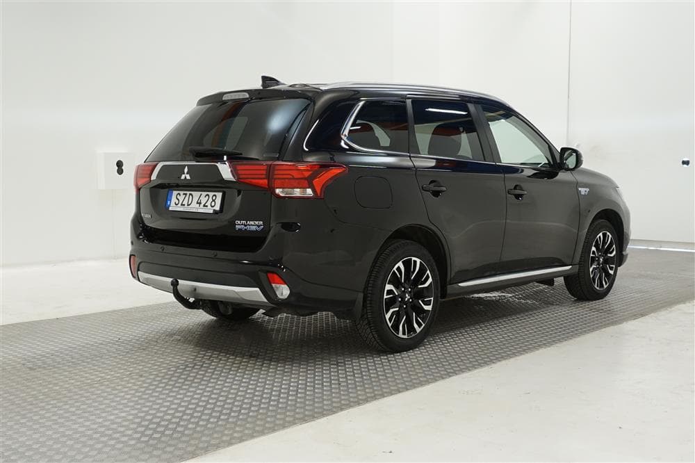 Mitsubishi Outlander 2.0 Plug-in 4WD 203hk