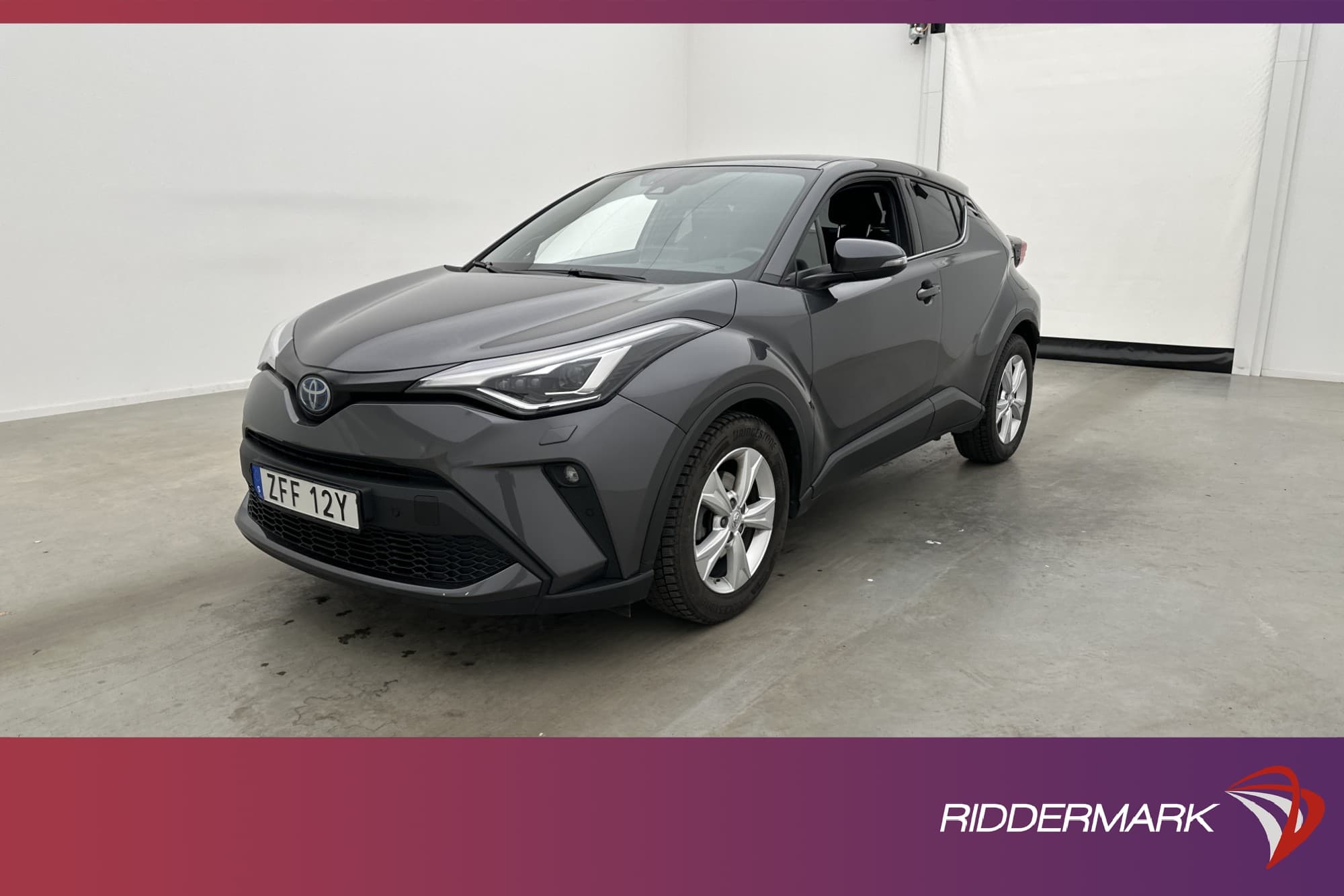 Toyota C-HR Hybrid 122hk
